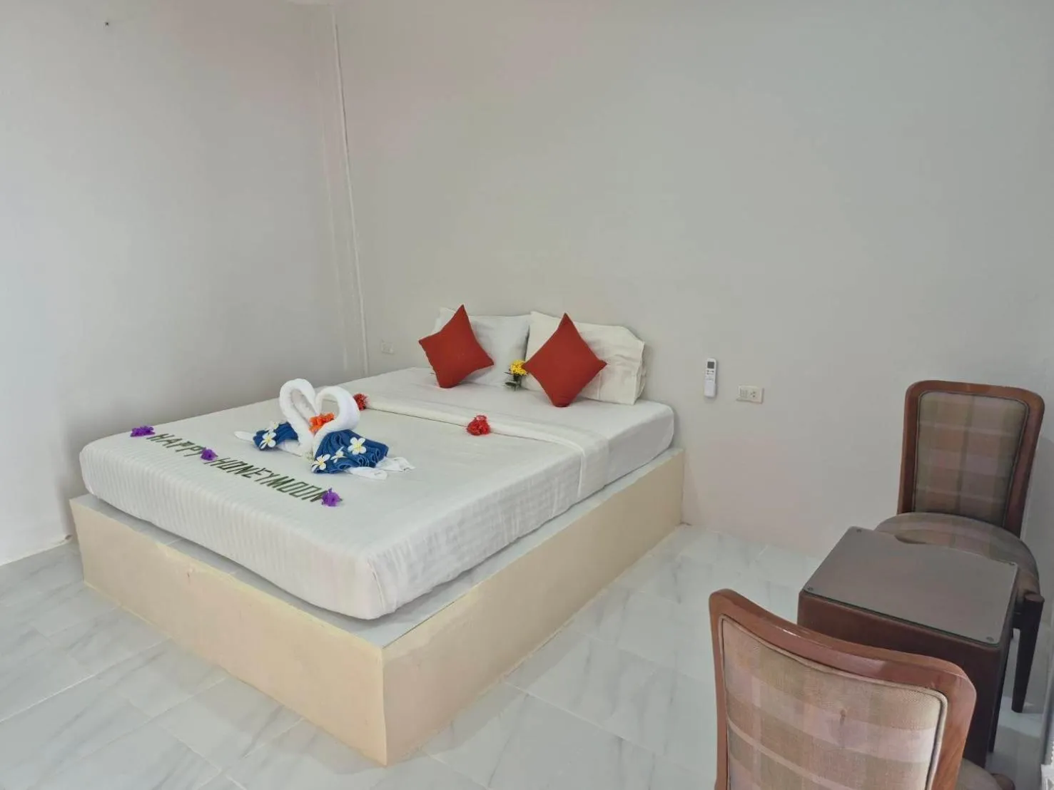 Bed in Poonsap Resort