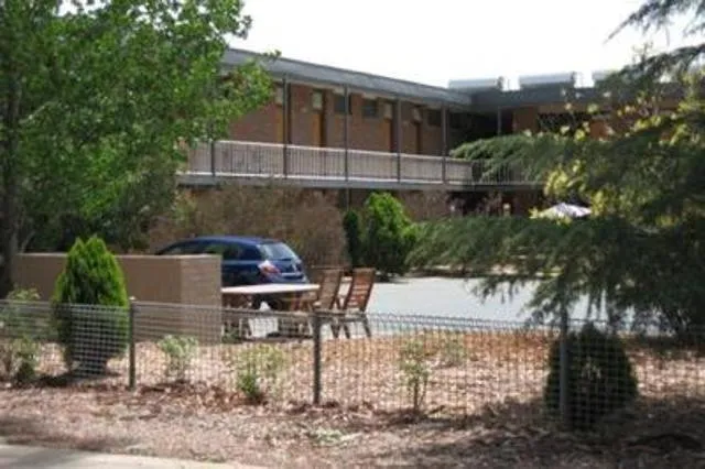 Facade/entrance in Red Cedars Motel