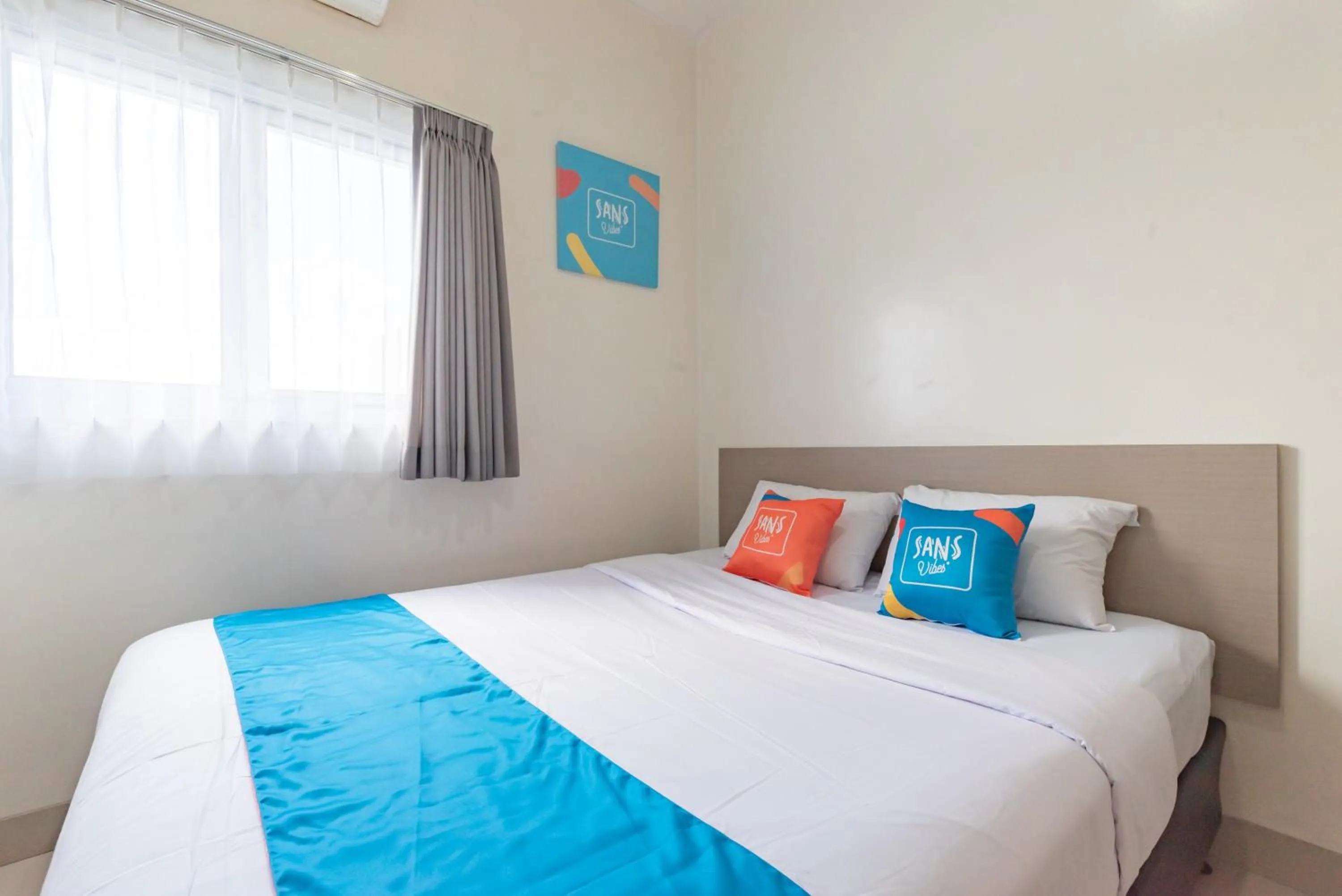 Bedroom, Bed in Sans Vibes Hotel Malabar