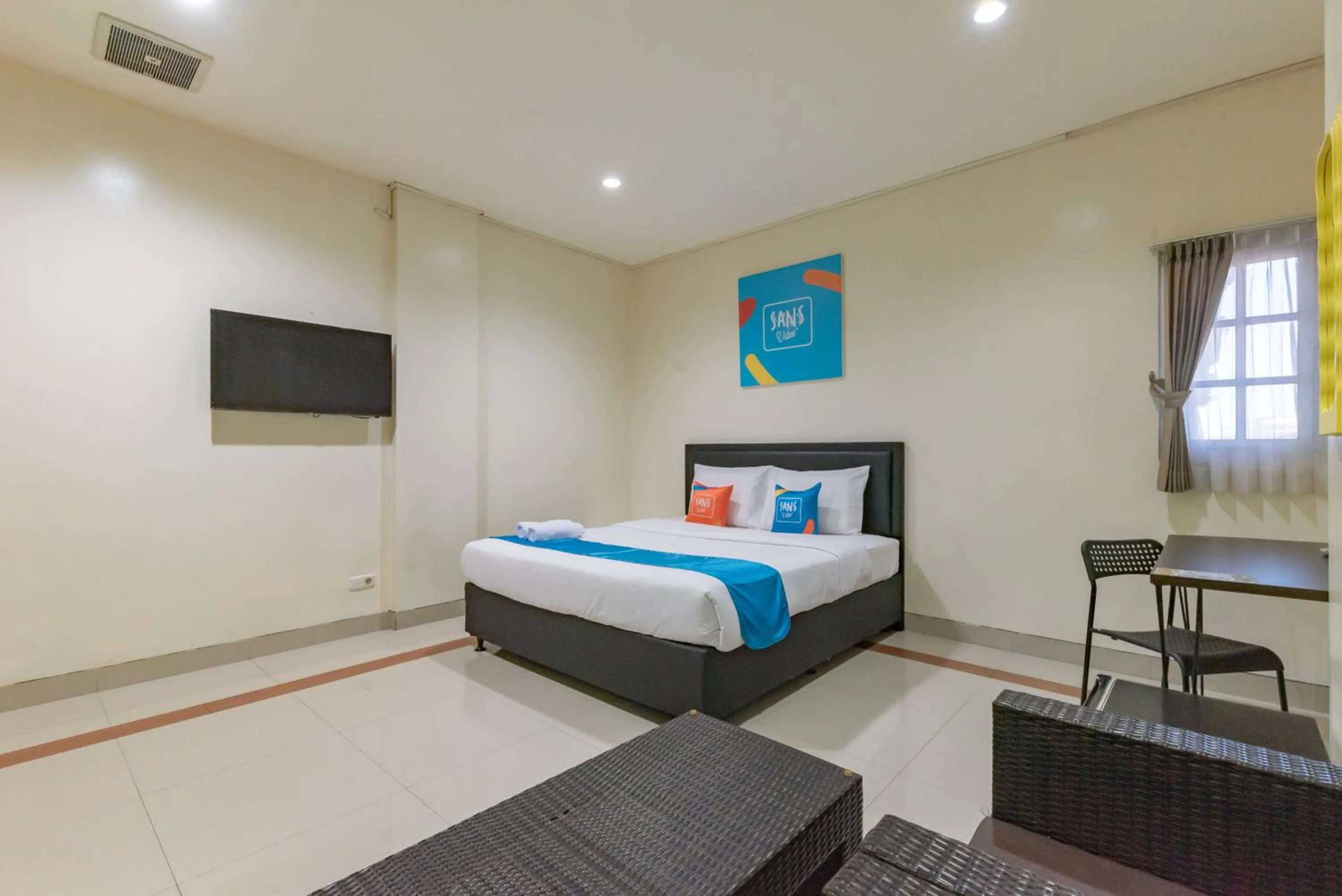 Bedroom, Bed in Sans Vibes Hotel Malabar