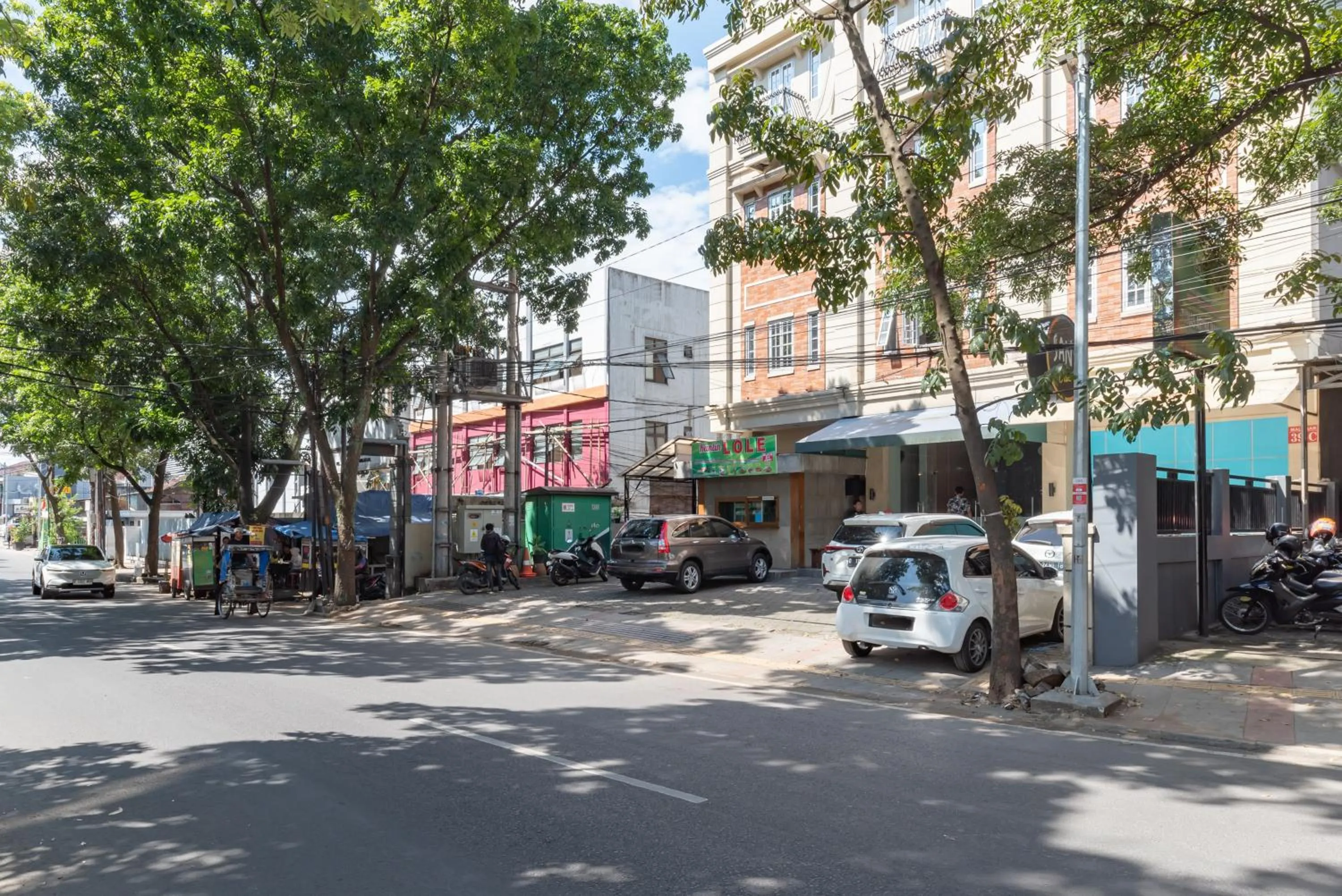 Facade/entrance in Sans Vibes Hotel Malabar