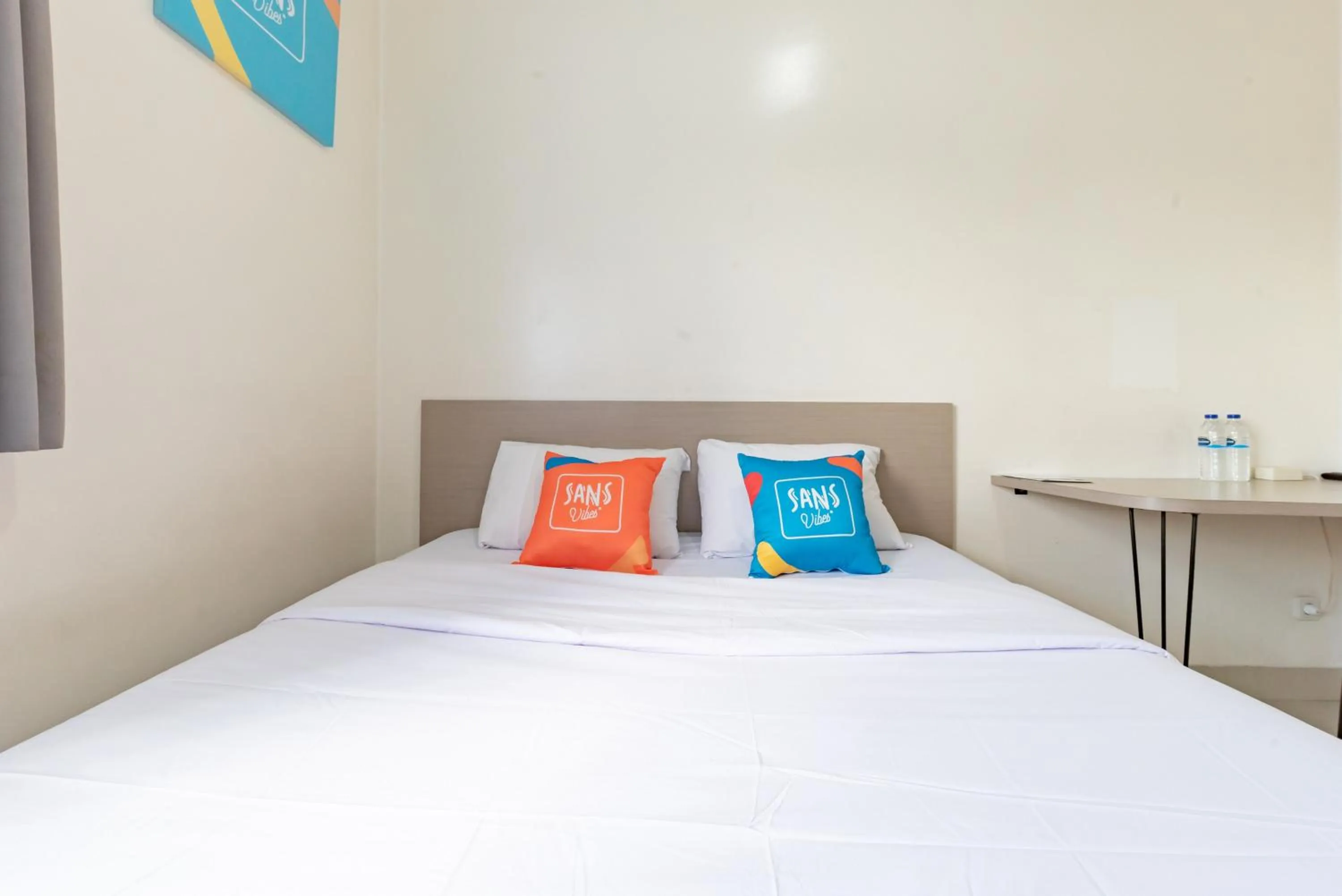 Bedroom, Bed in Sans Vibes Hotel Malabar