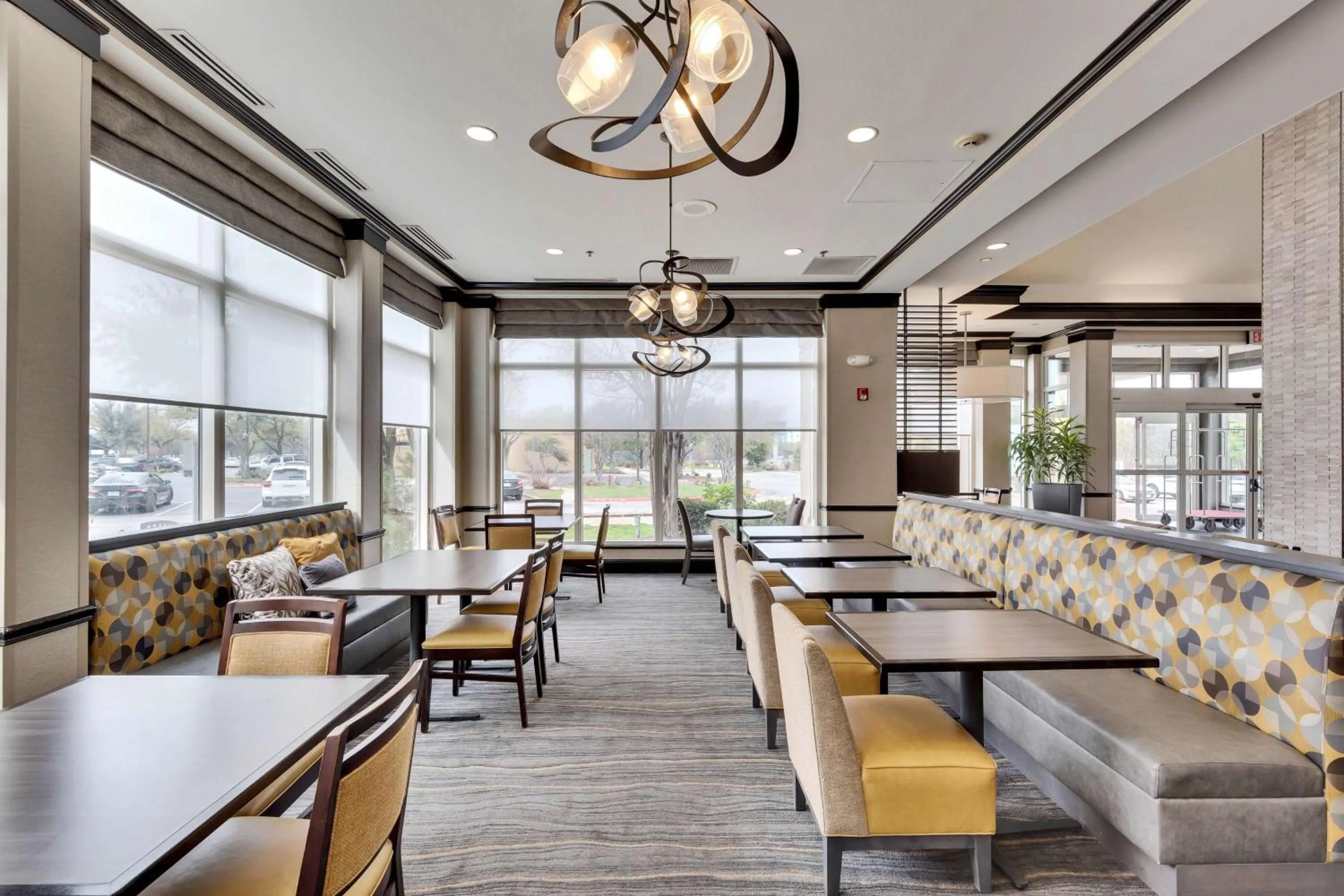 Restaurant/places to eat in Hilton Garden Inn Austin NorthWest/Arboretum