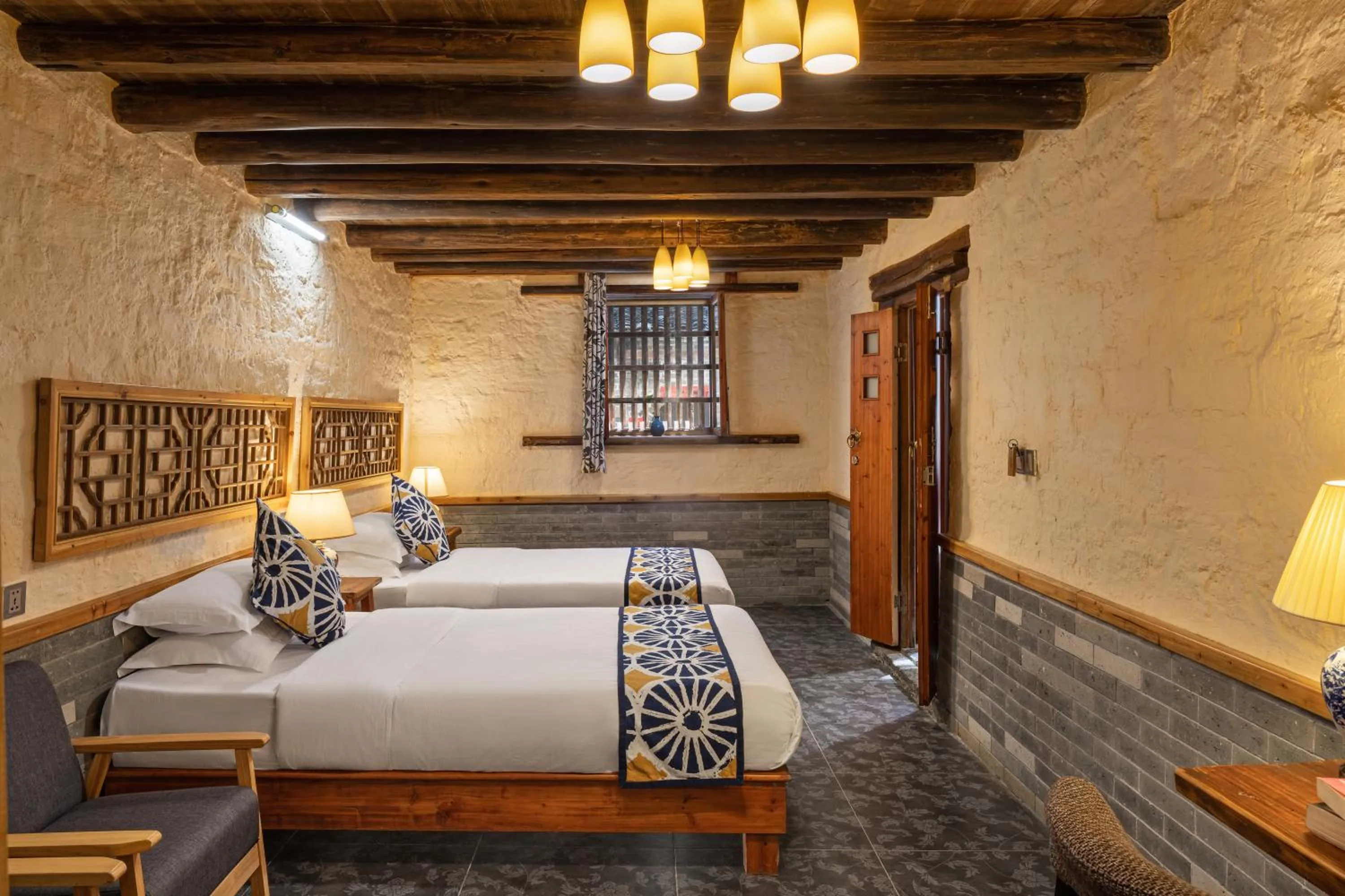 Photo of the whole room, Bed in Yangshuo Secret Garden