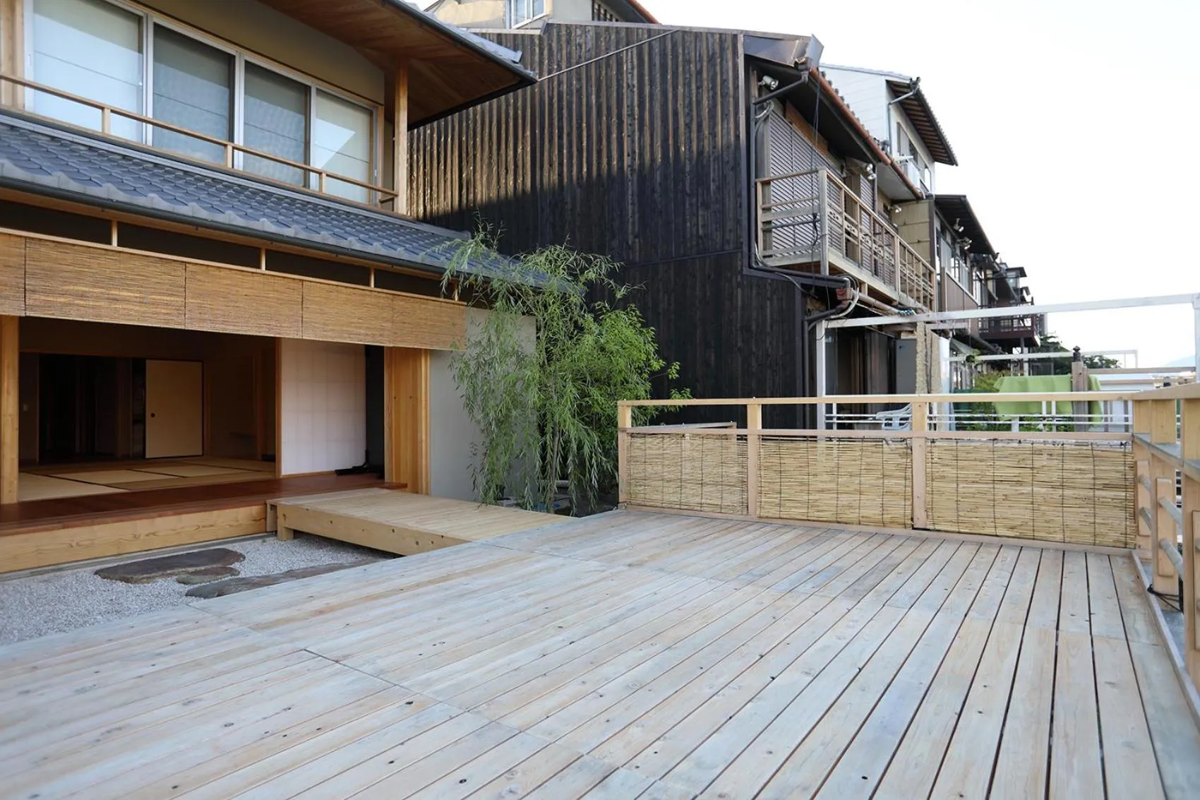 Balcony/Terrace in Maru Izumiyacho
