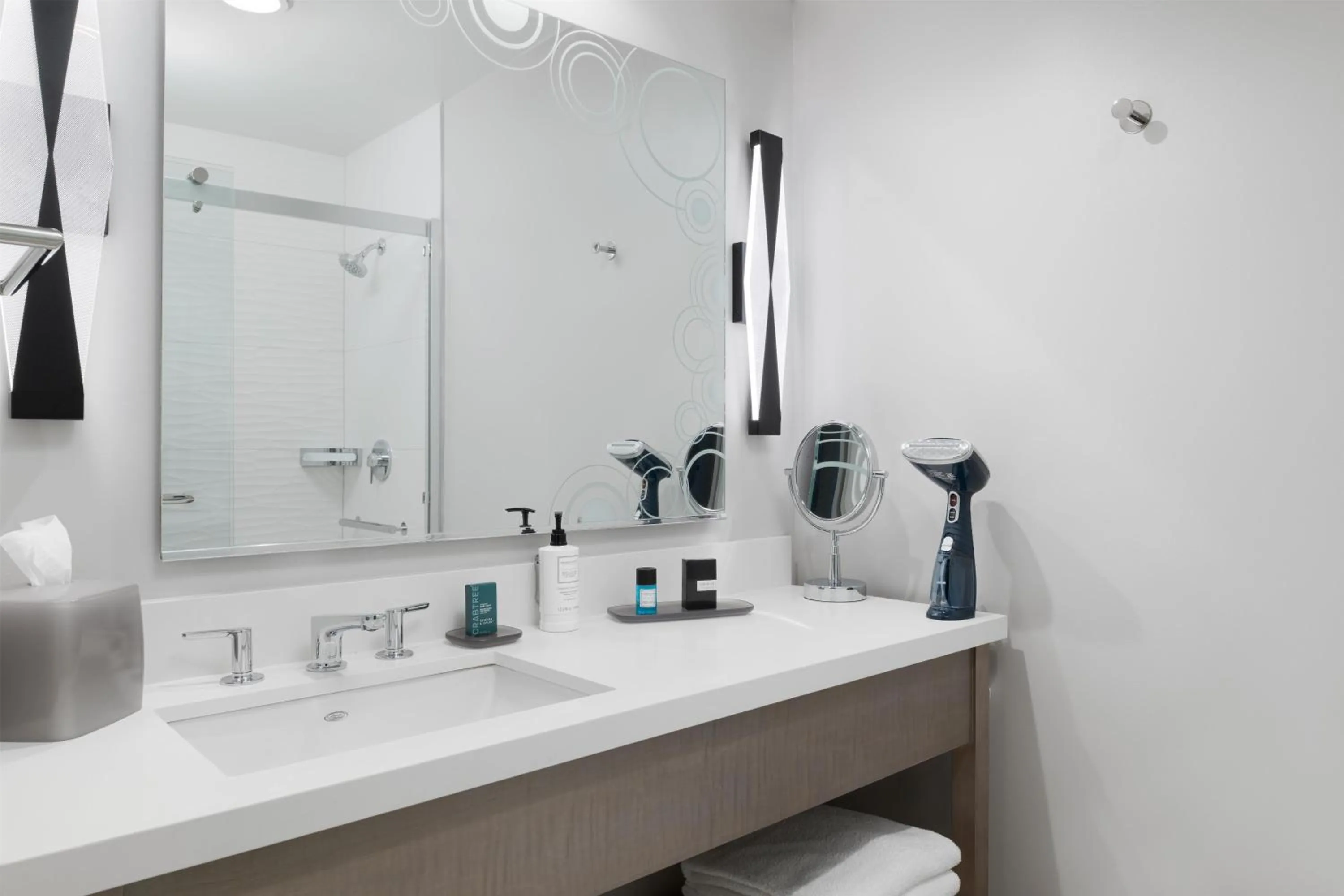 Bathroom in Hilton Boca Raton Suites