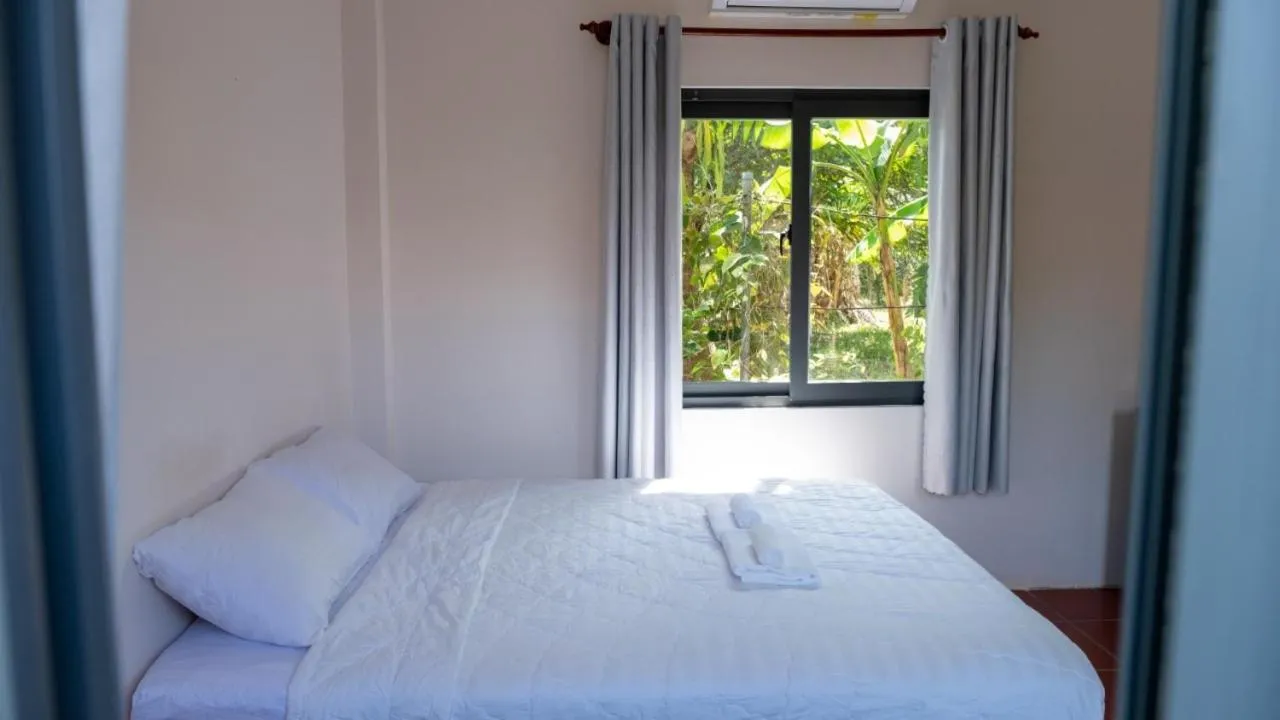 Bed in Phu Quoc Areca Garden Bungalow