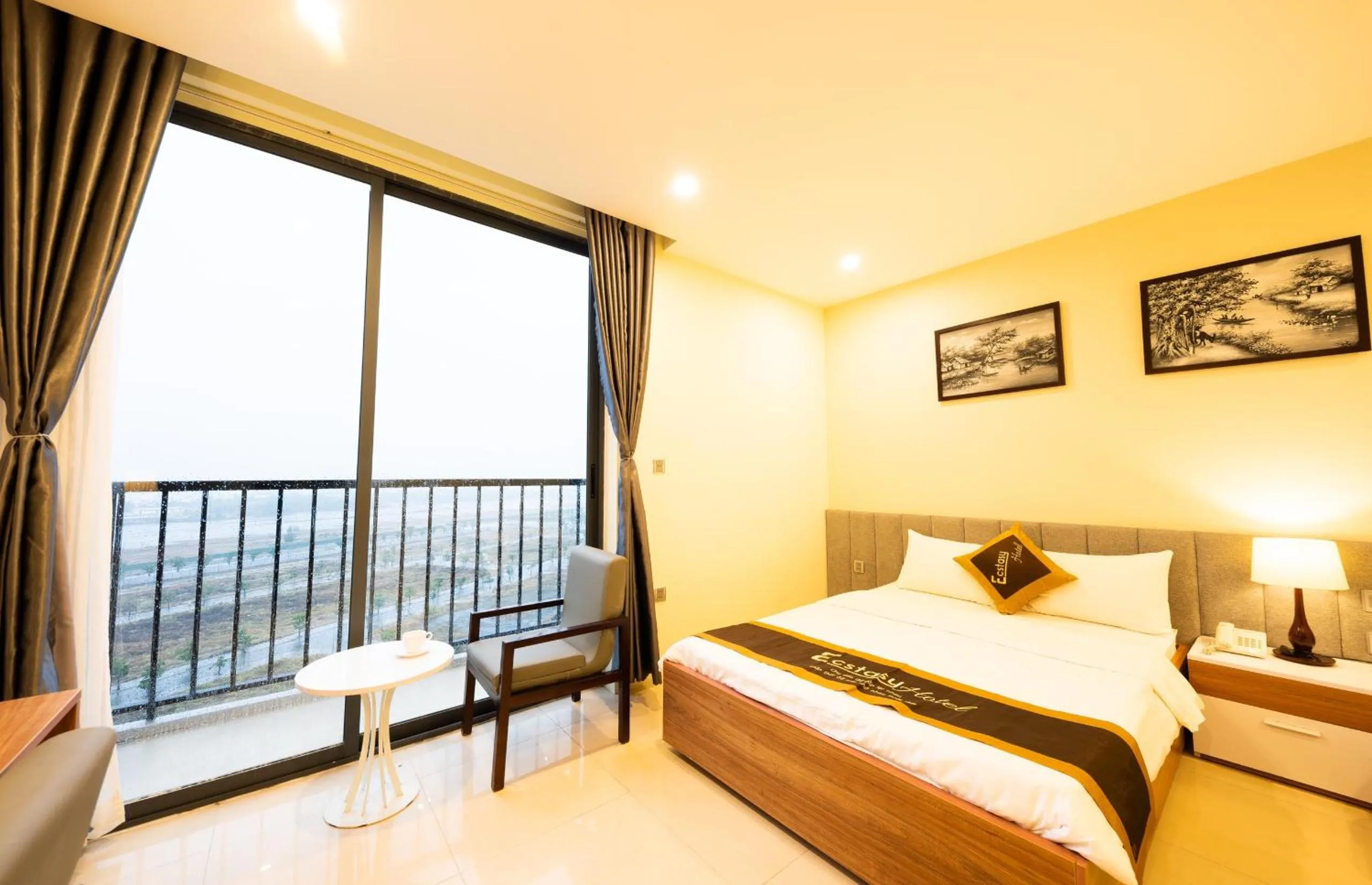 City view, Bed in Ecstasy Hotel