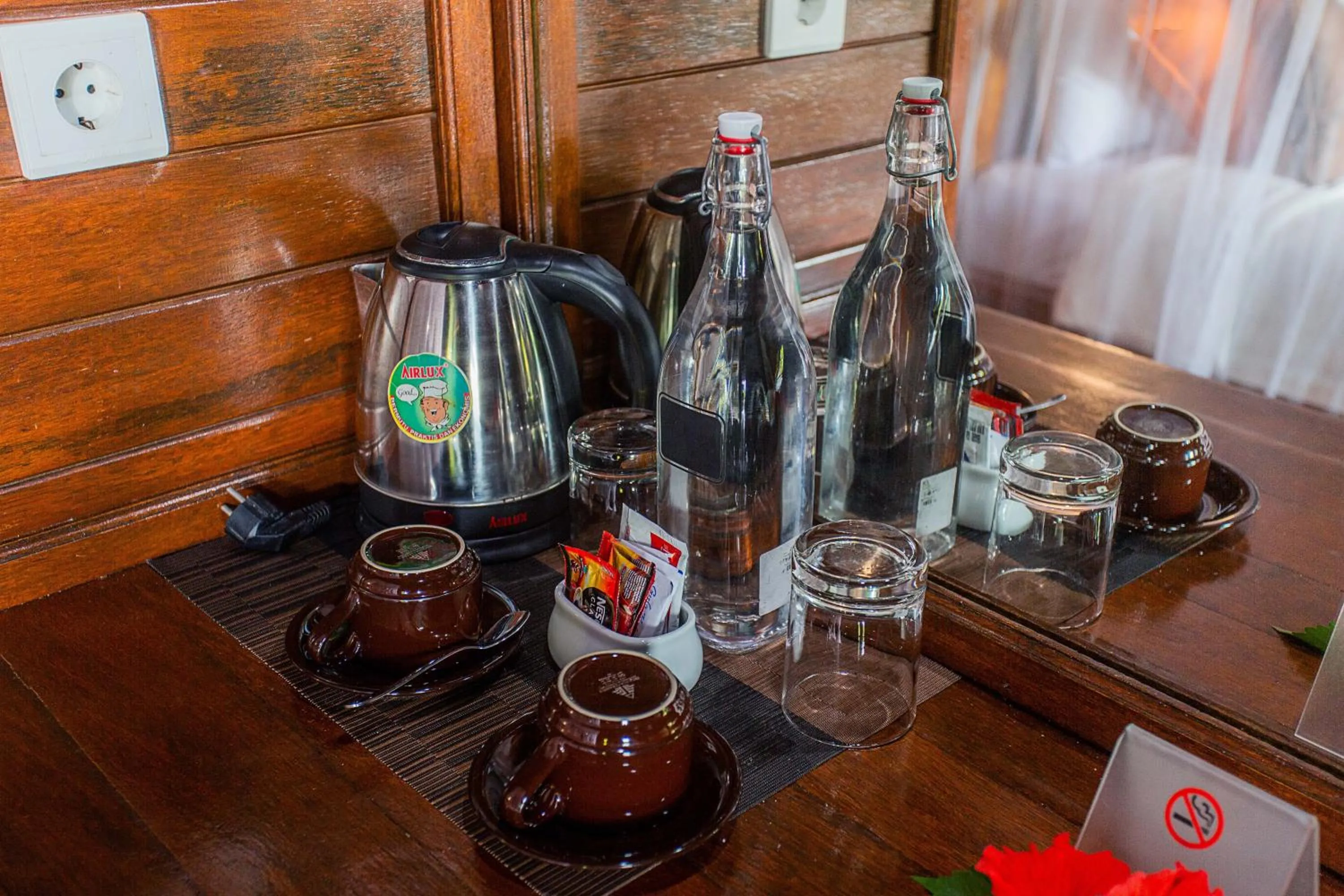 Coffee/tea facilities in Tatak Bunut Villa Ceningan