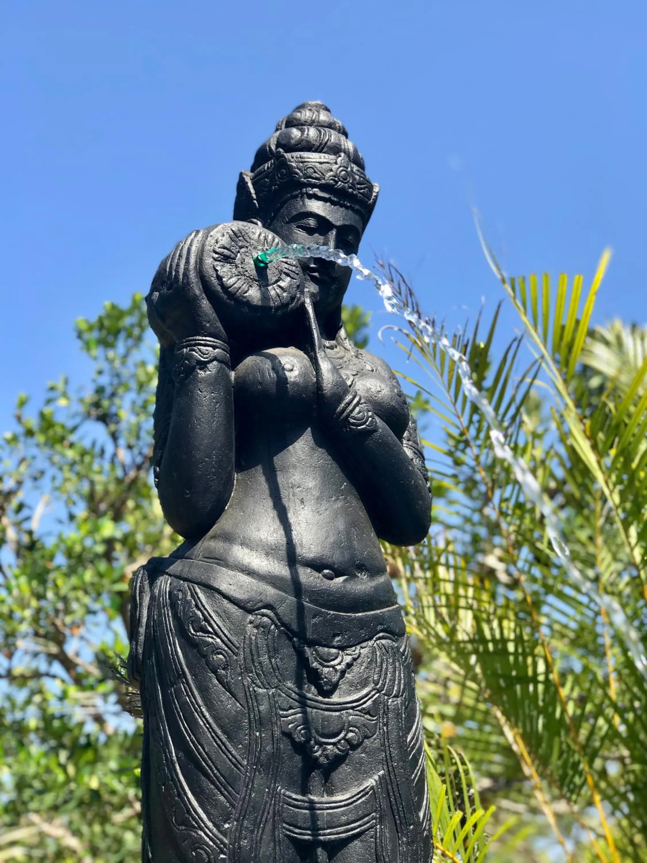 Garden view in Tatak Bunut Villa Ceningan