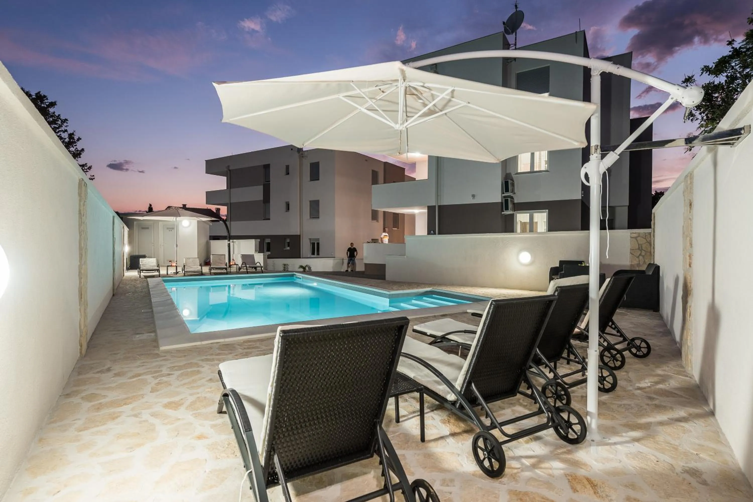 Villa Star 6 luxury apartment with a pool