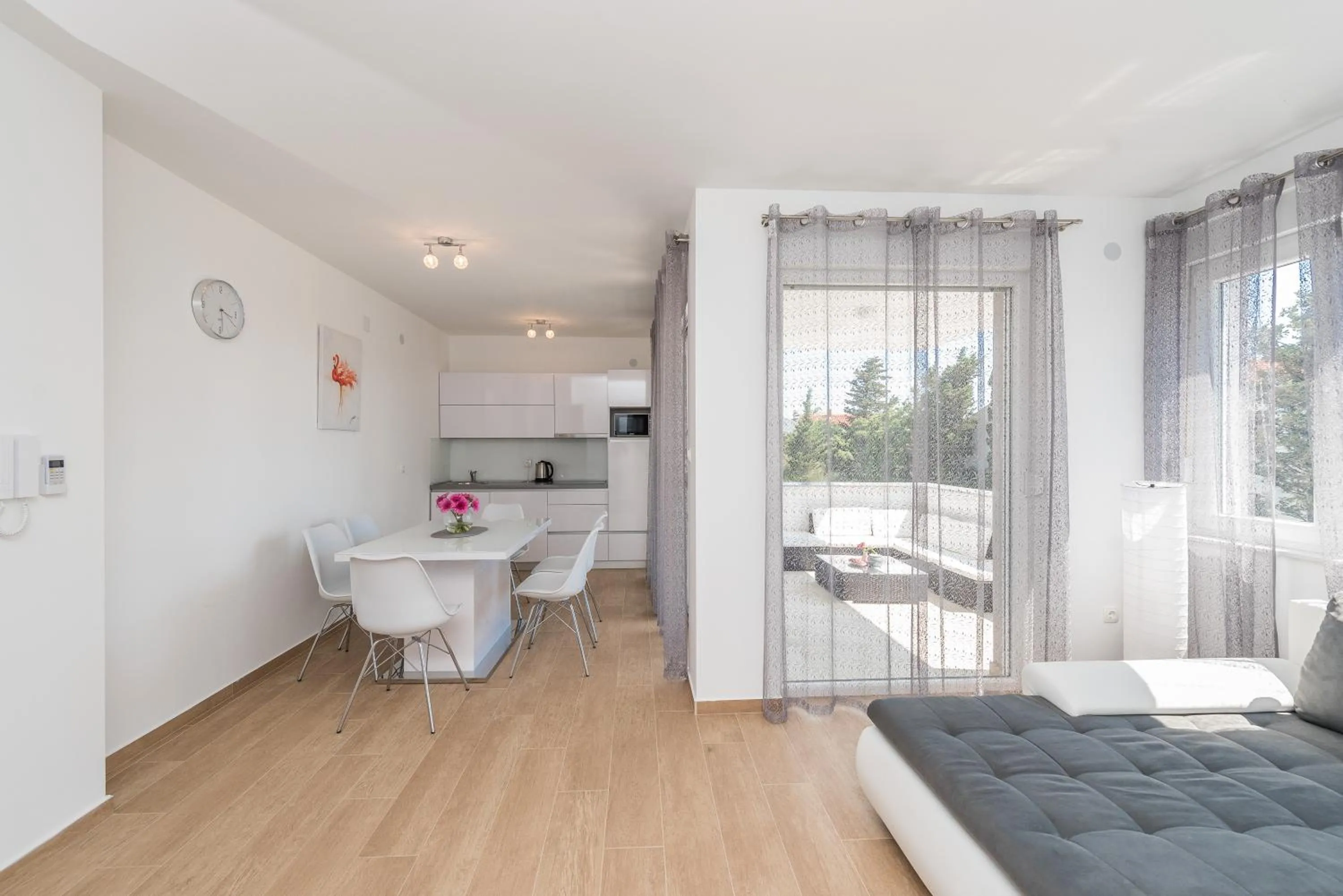 Villa Star 6 luxury apartment with a pool
