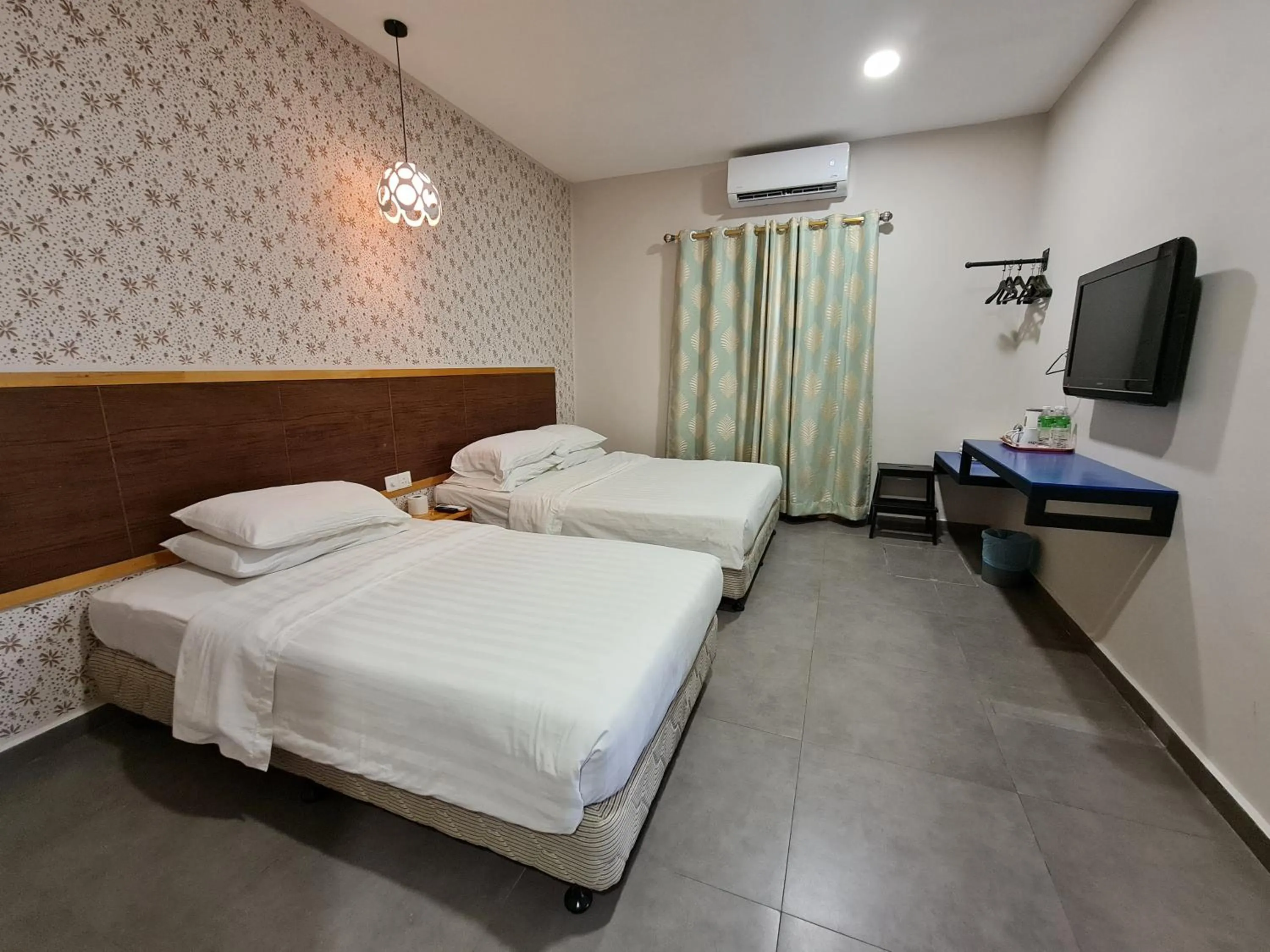 Bed in Hotel Bestari