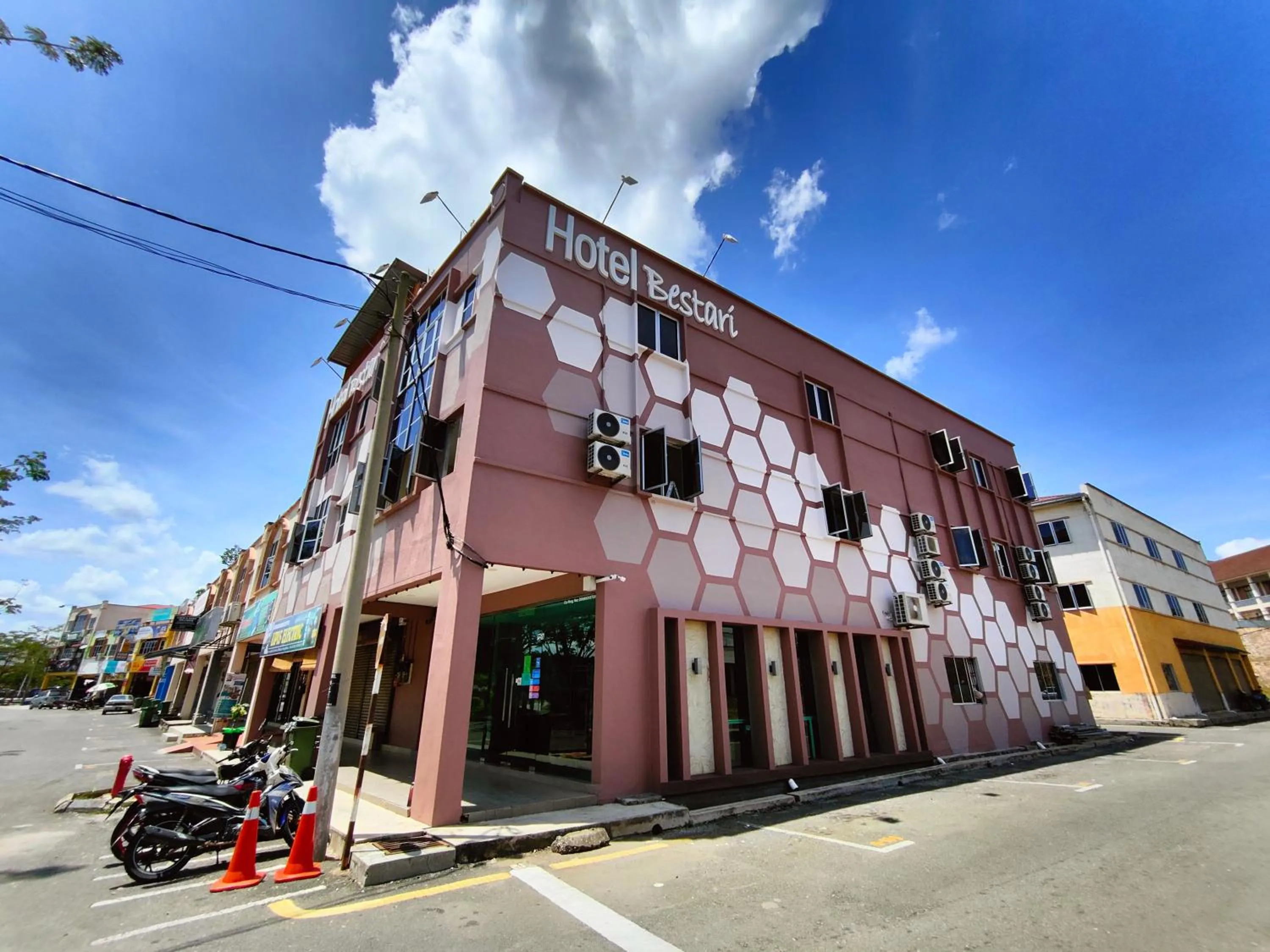 Property building in Hotel Bestari