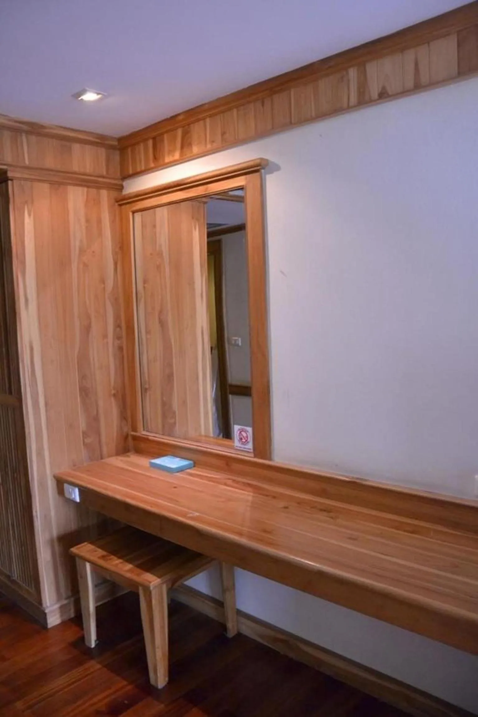 Seating area in White Sand Princess