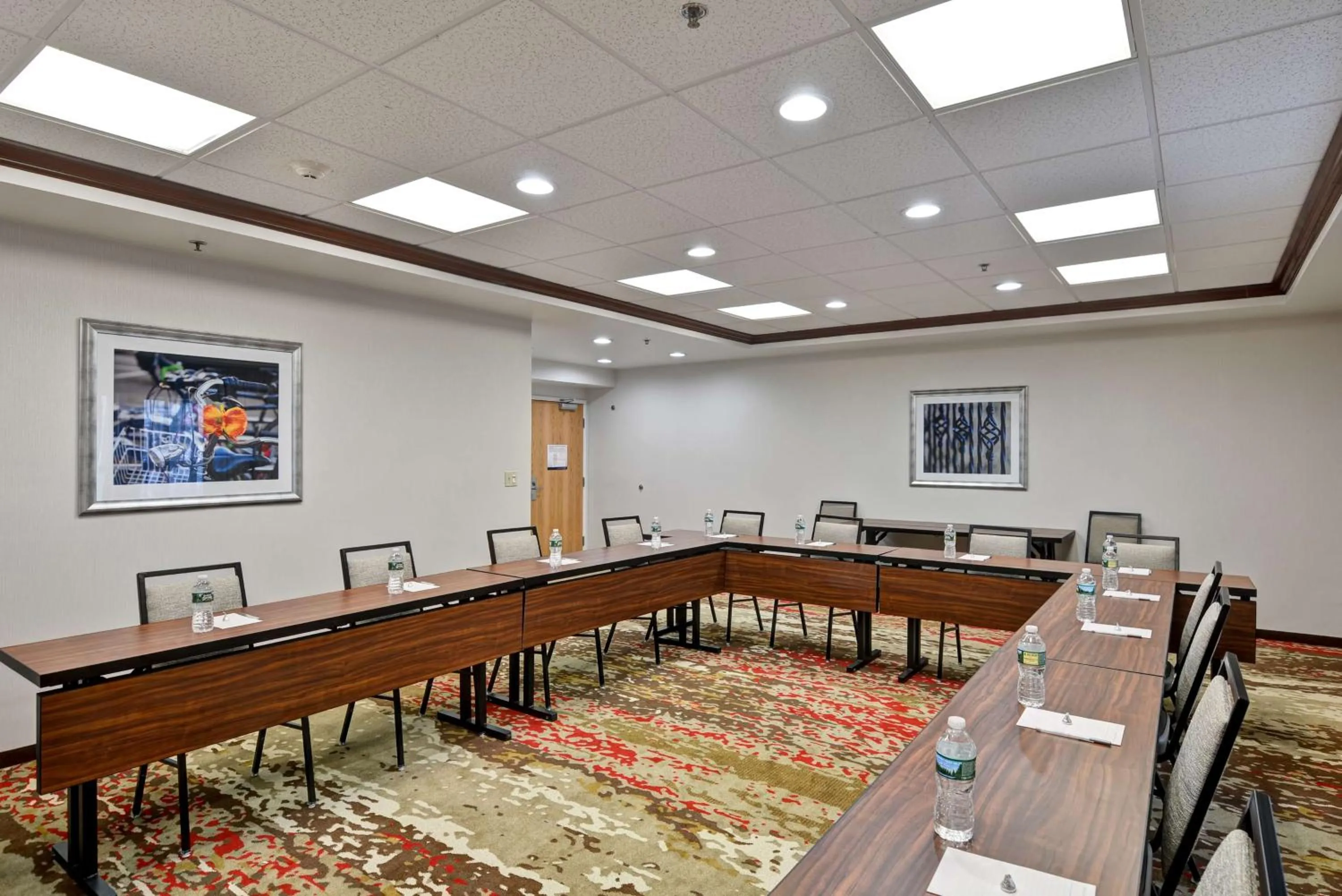 Meeting/conference room in Hampton Inn Albany-Wolf Road