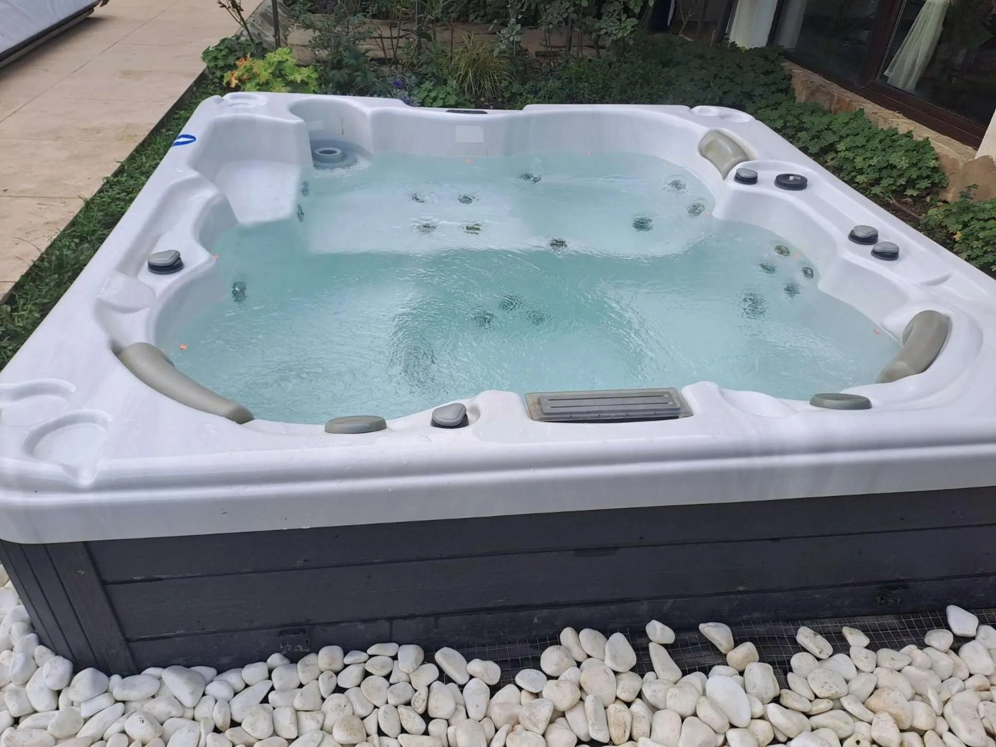 Hot Spring Bath in Park Hotel Fairy