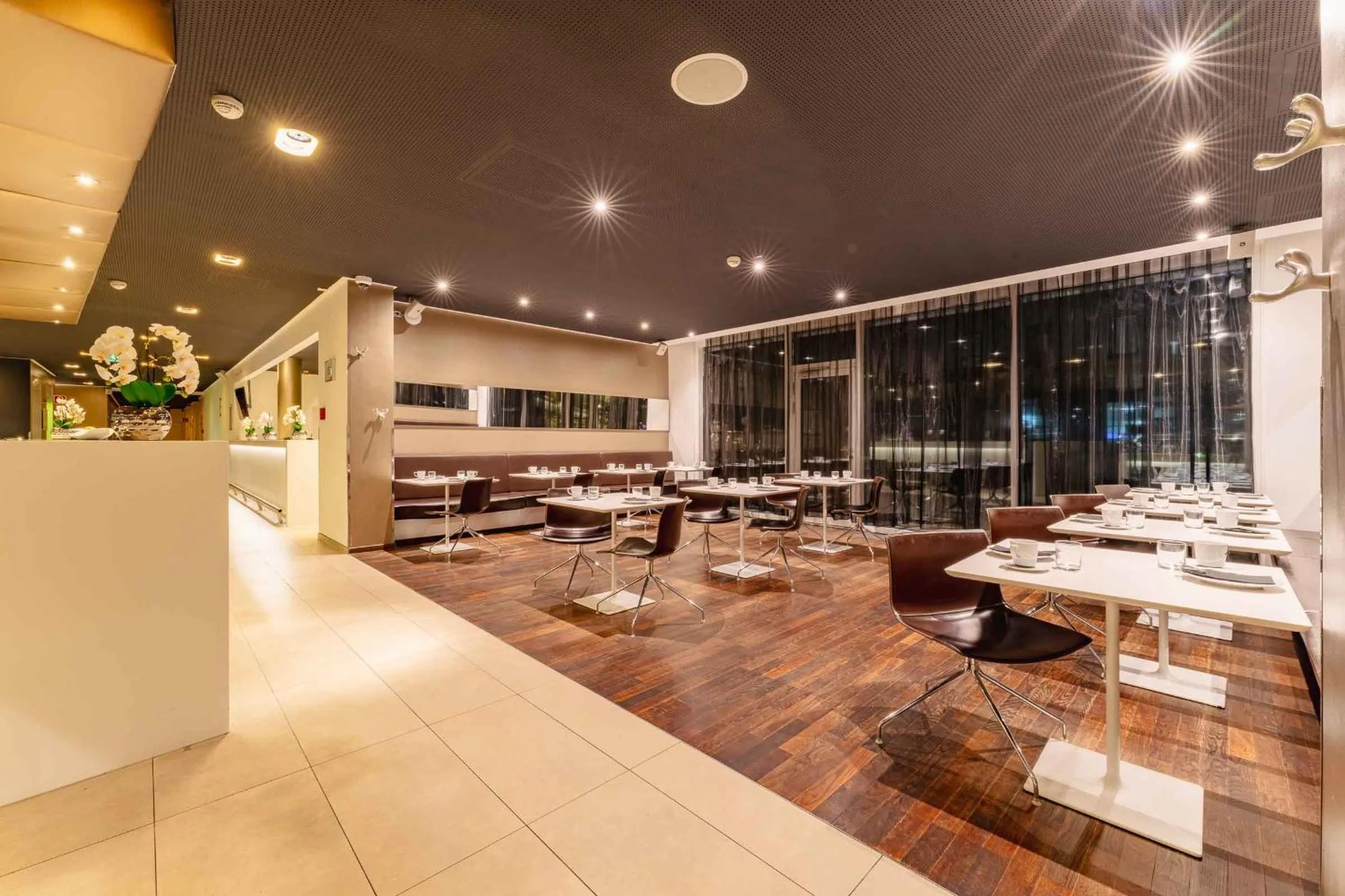 Breakfast, Lobby/Reception in Roomz Graz