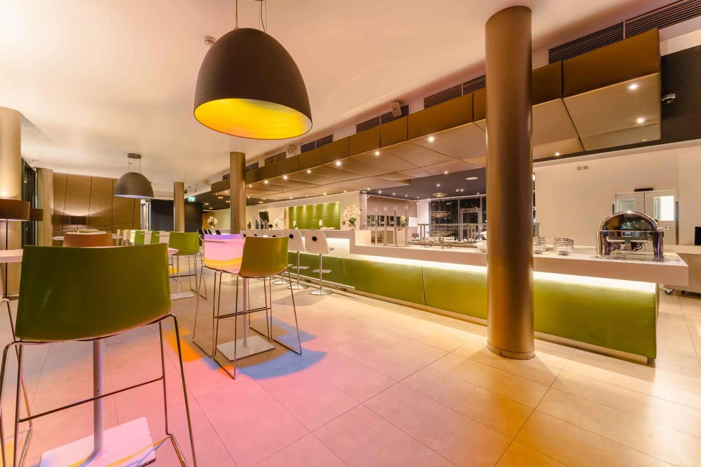 Lounge or bar, Restaurant/Places to Eat in Roomz Graz