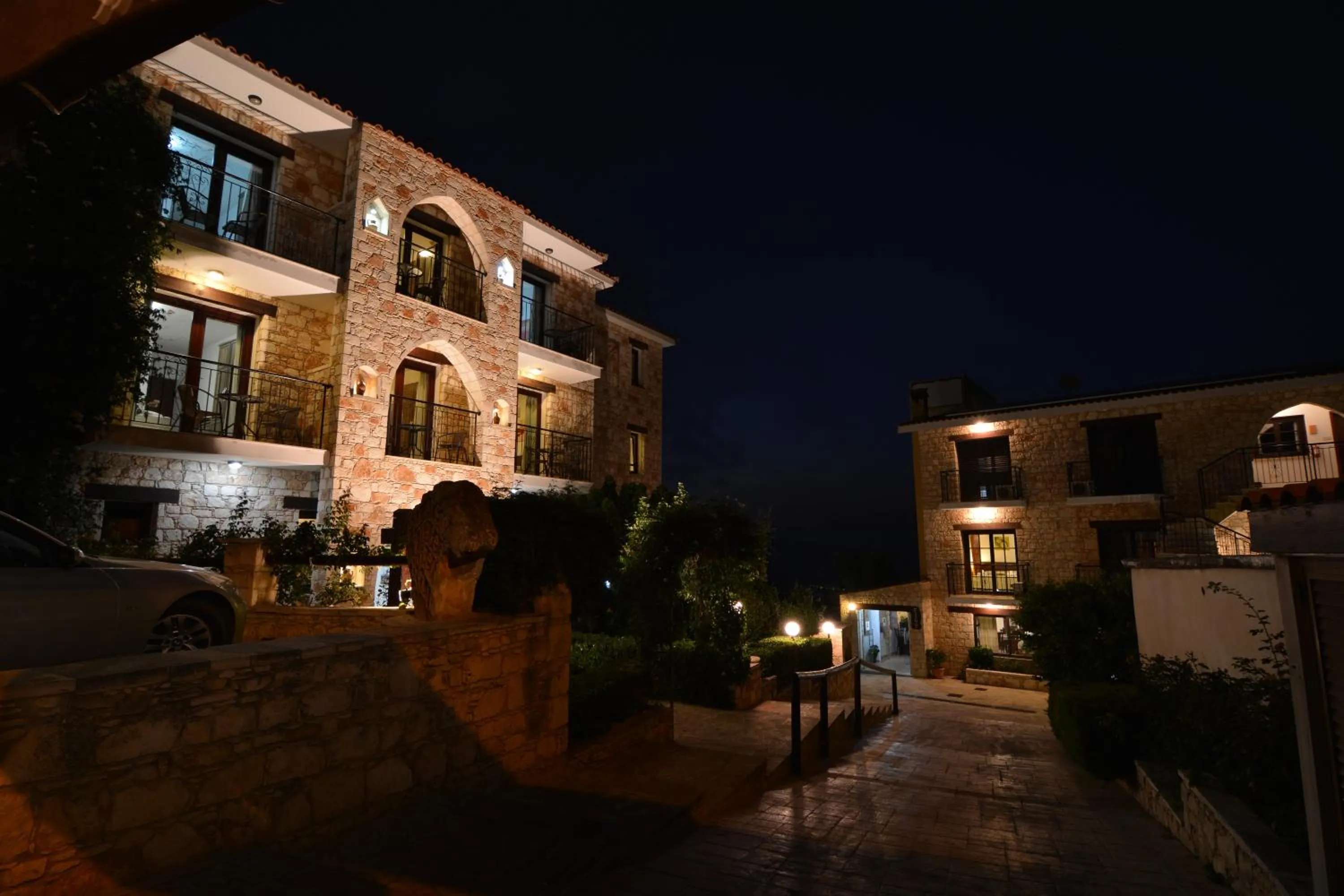 Facade/entrance in Palates Hotel