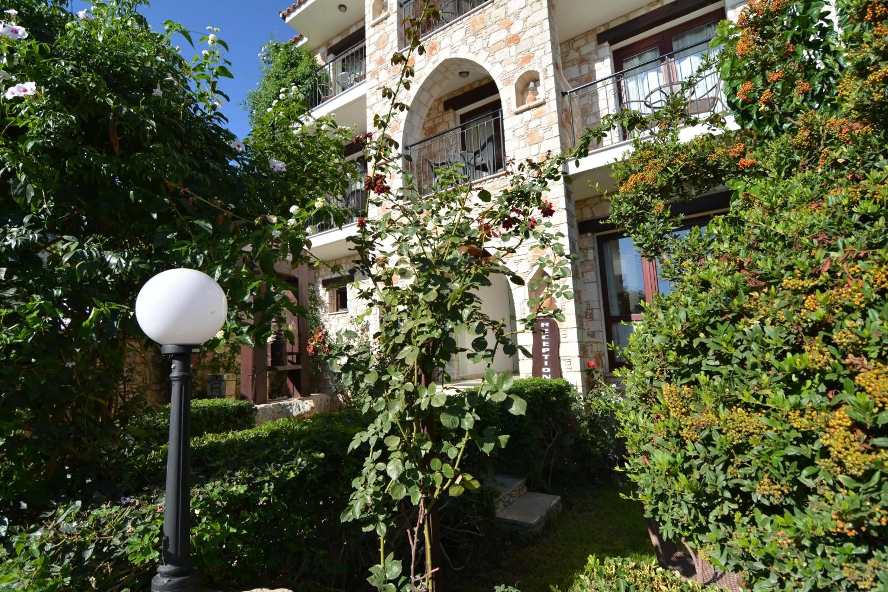 Spring in Palates Hotel