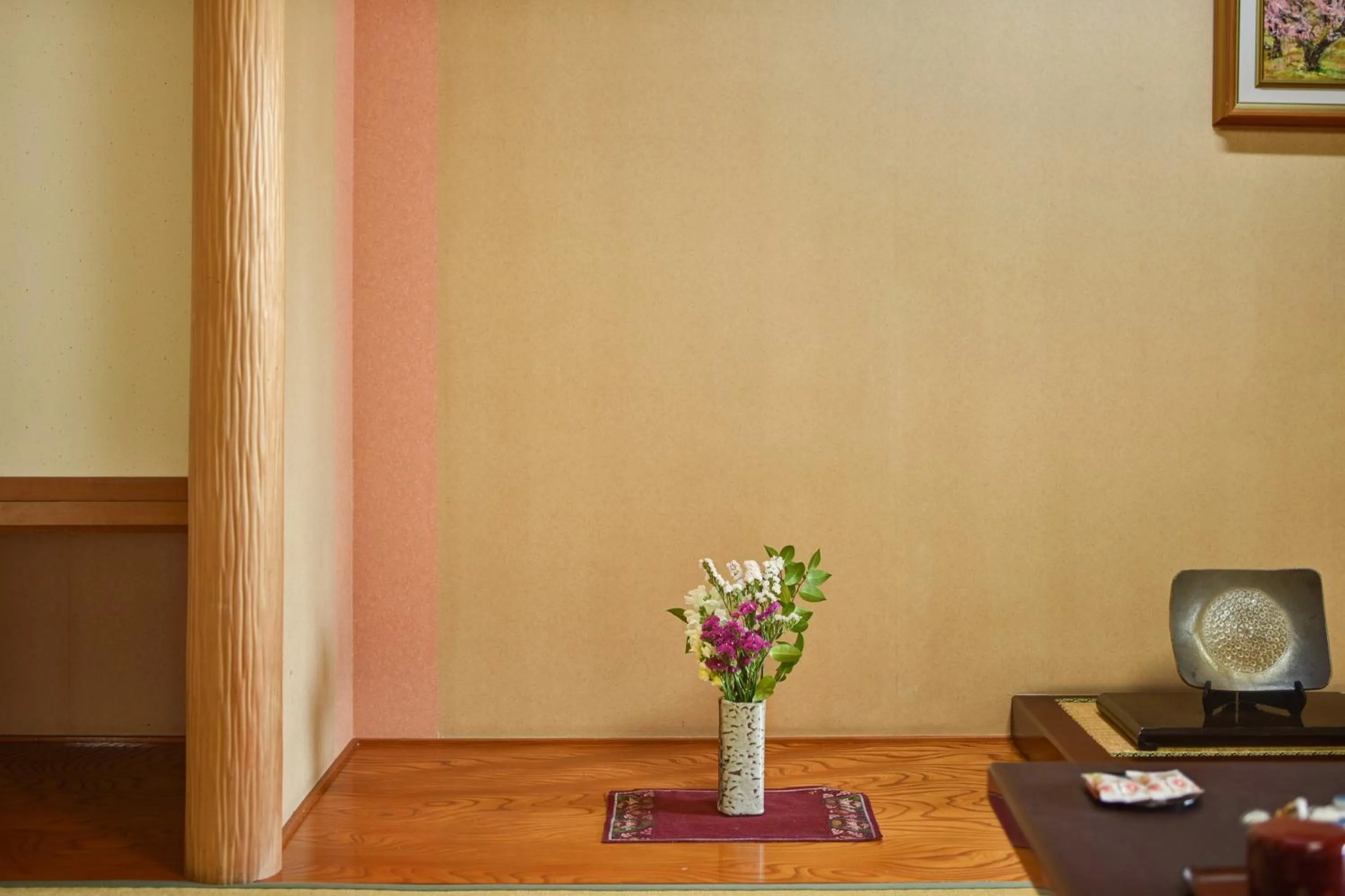 Area and facilities in Rakusuien