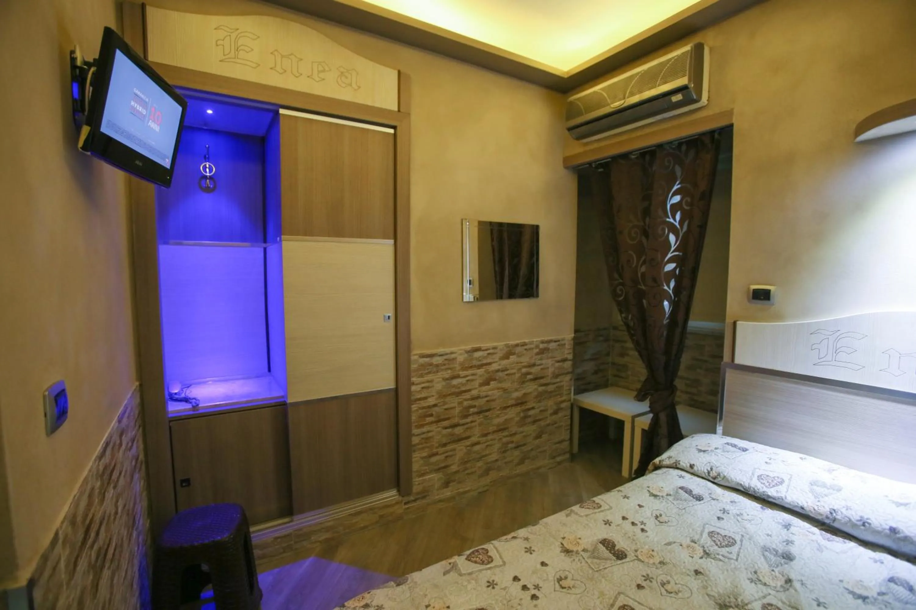 Bed in Pensione Enea