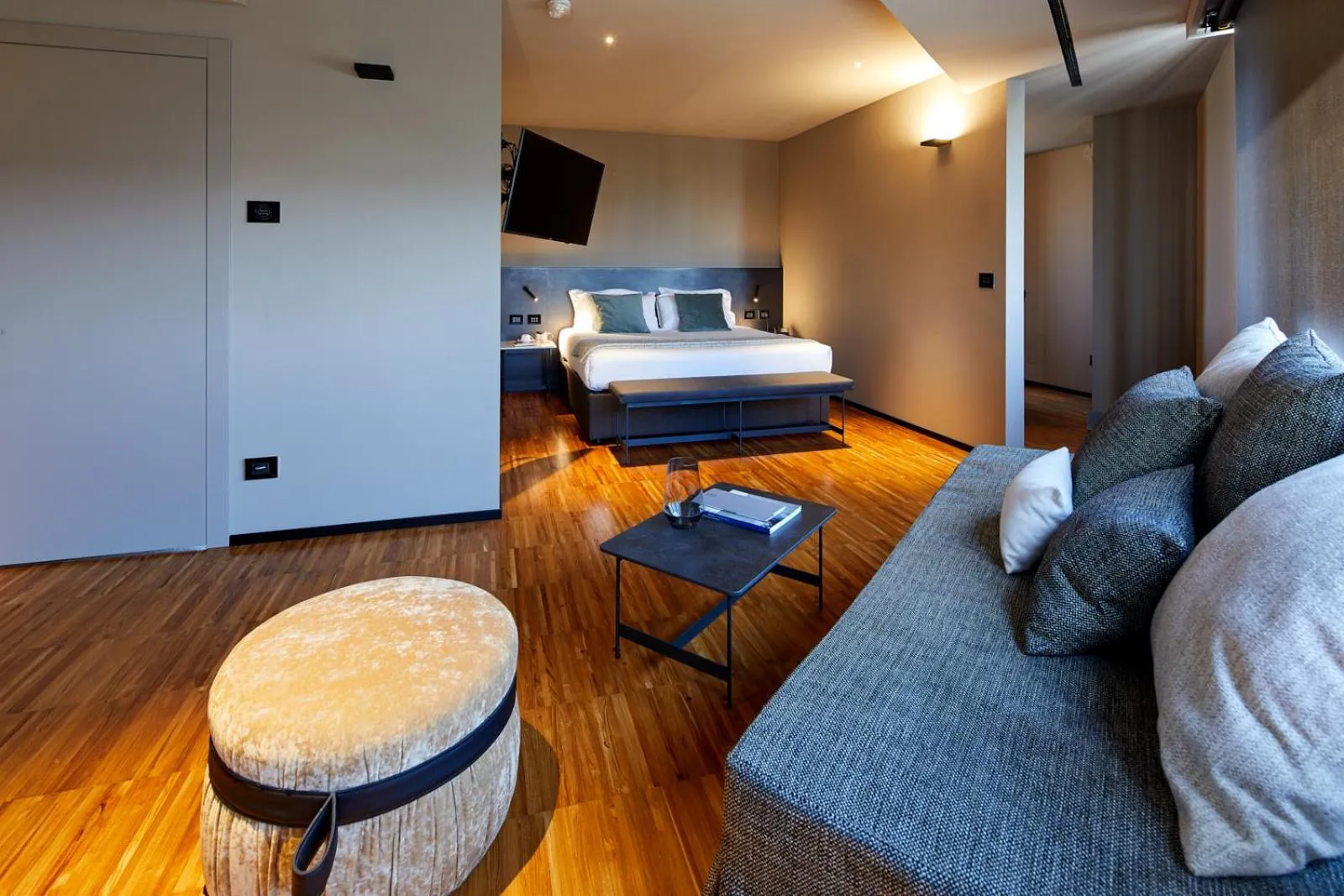 Bedroom, Bed in Delparco Hotel