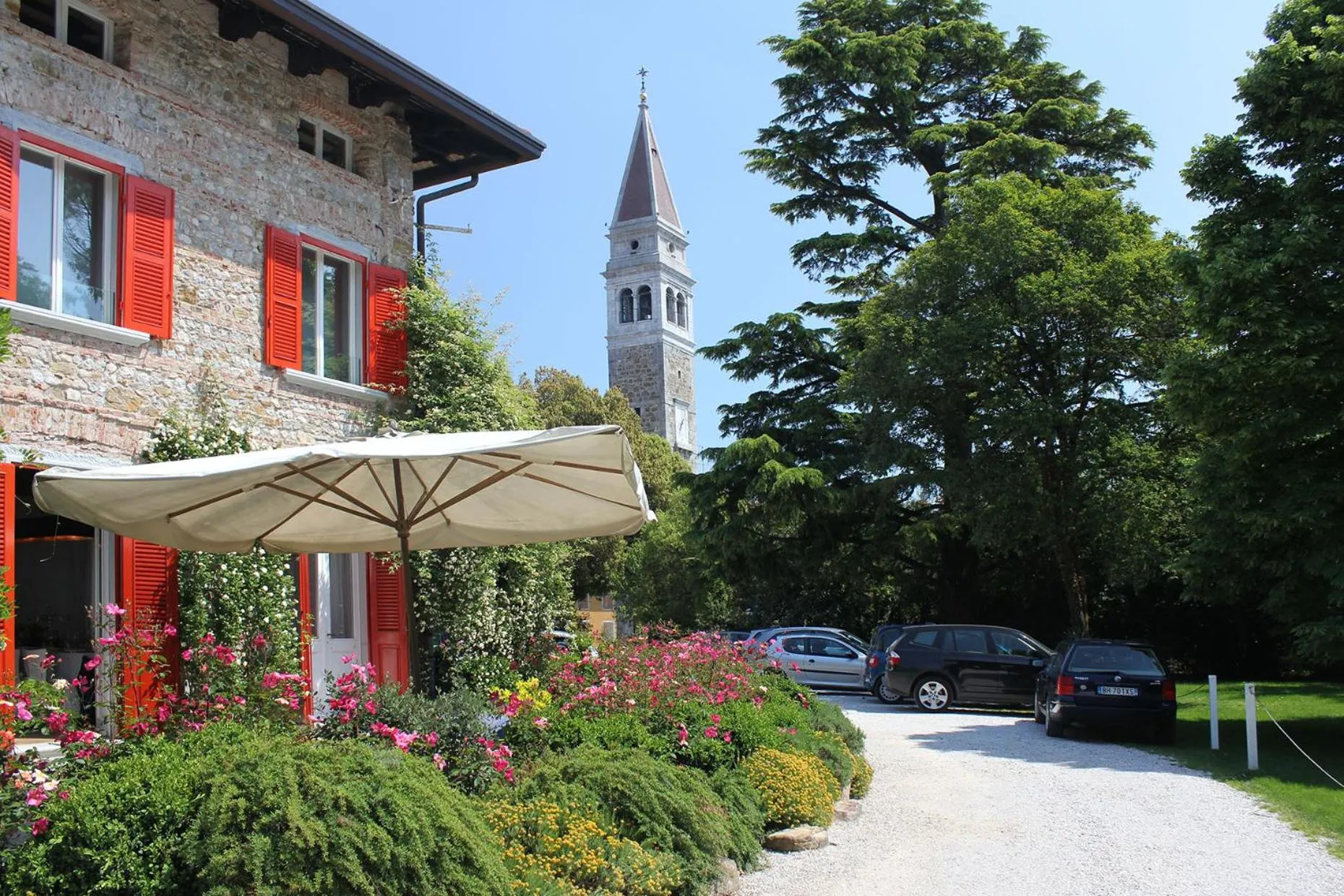 Restaurant/places to eat in Delparco Hotel