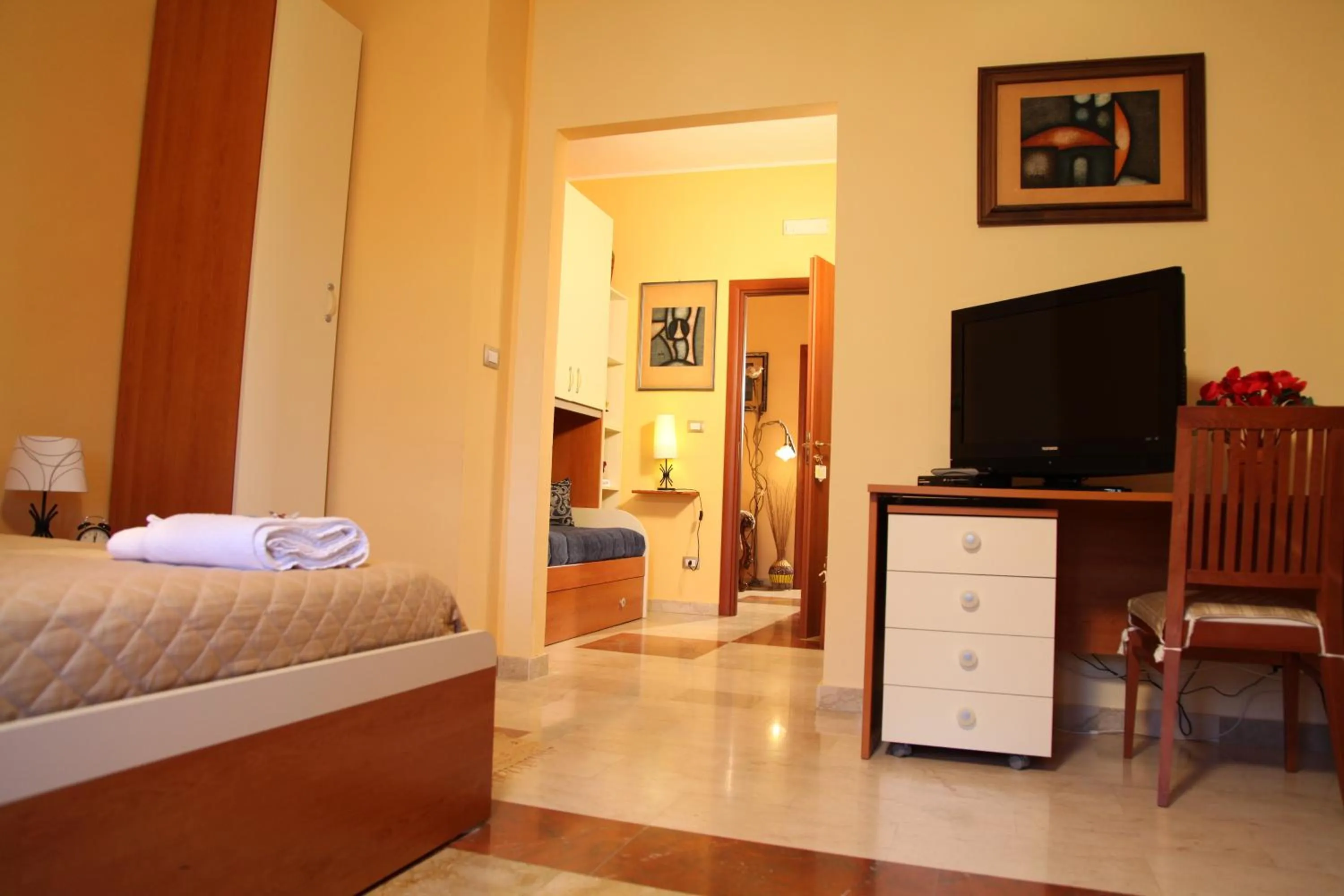 TV and multimedia, Bed in B&B Villa Casablanca