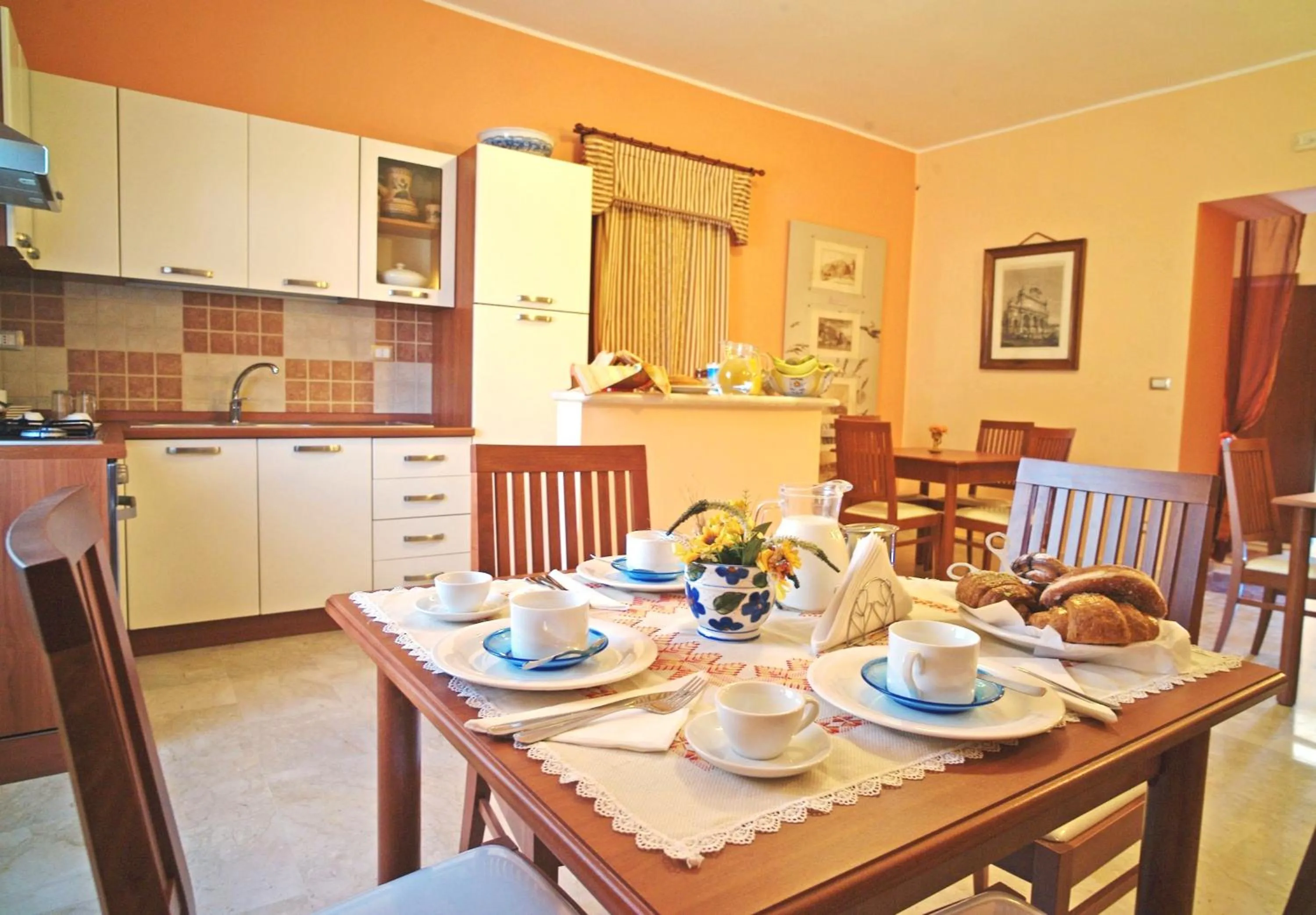 Restaurant/places to eat in B&B Villa Casablanca