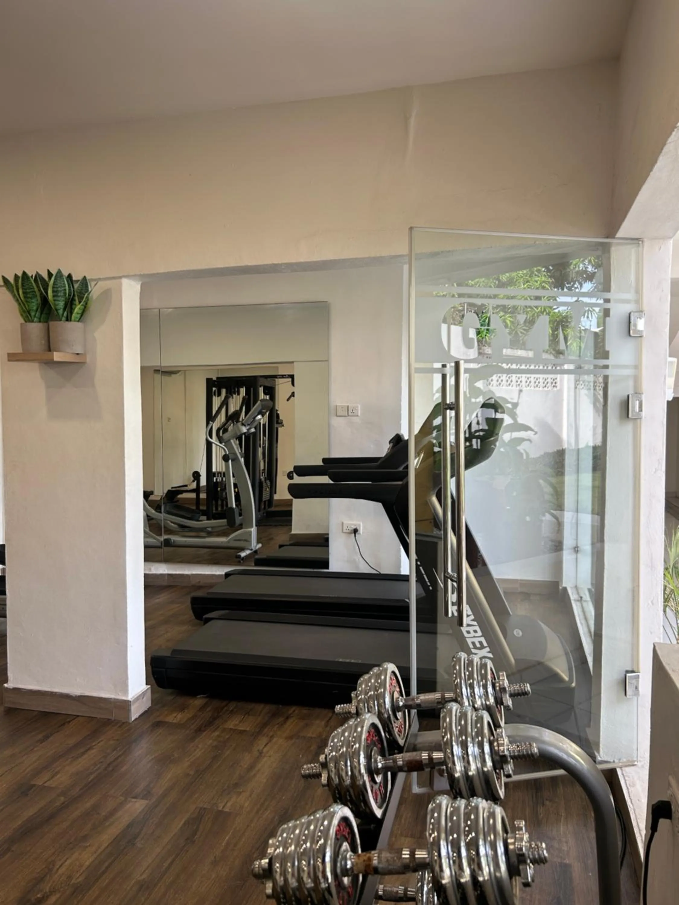 Fitness centre/facilities in The Cabin Hotel