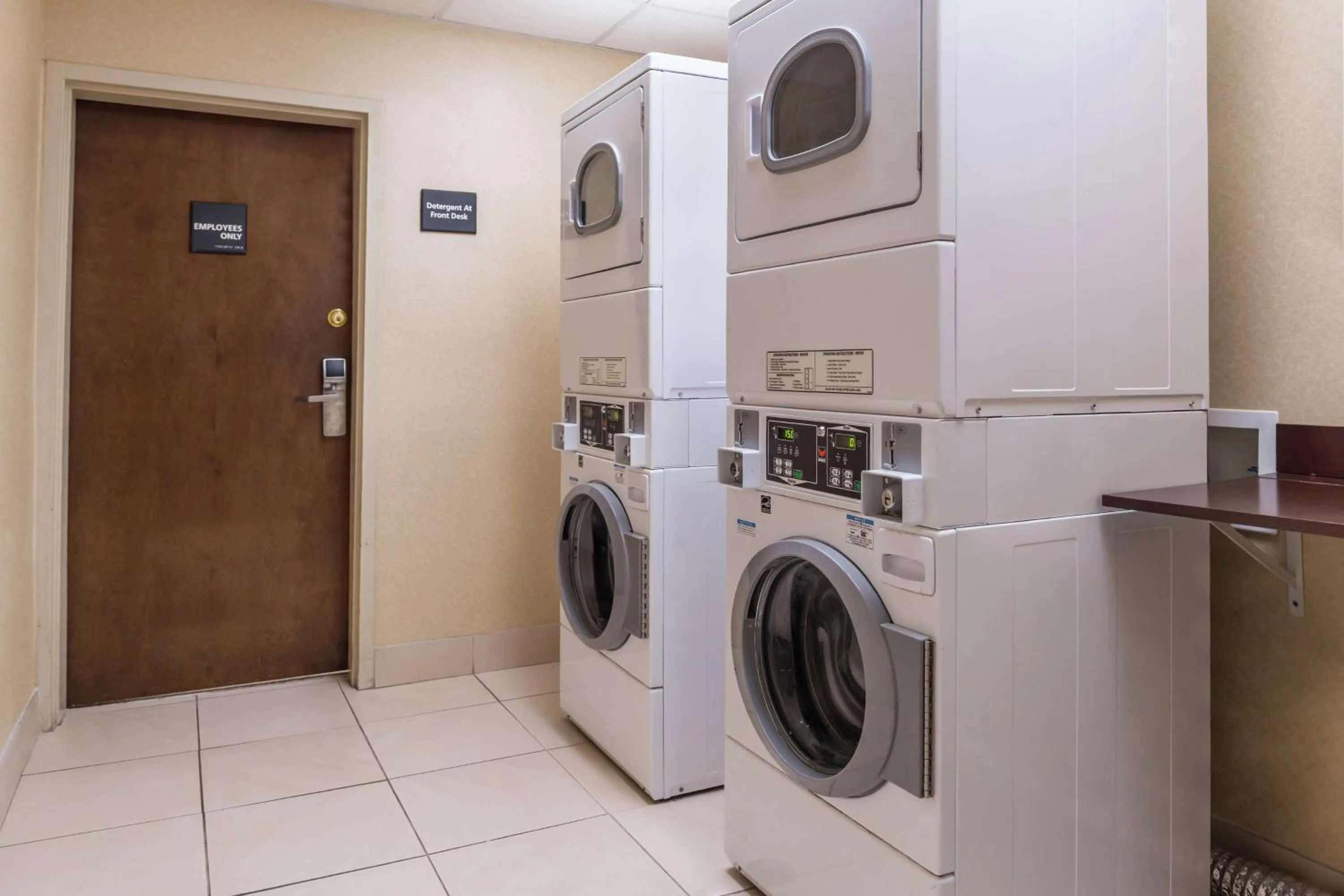 Property building in Hampton Inn Columbia Northeast-Fort Jackson Area