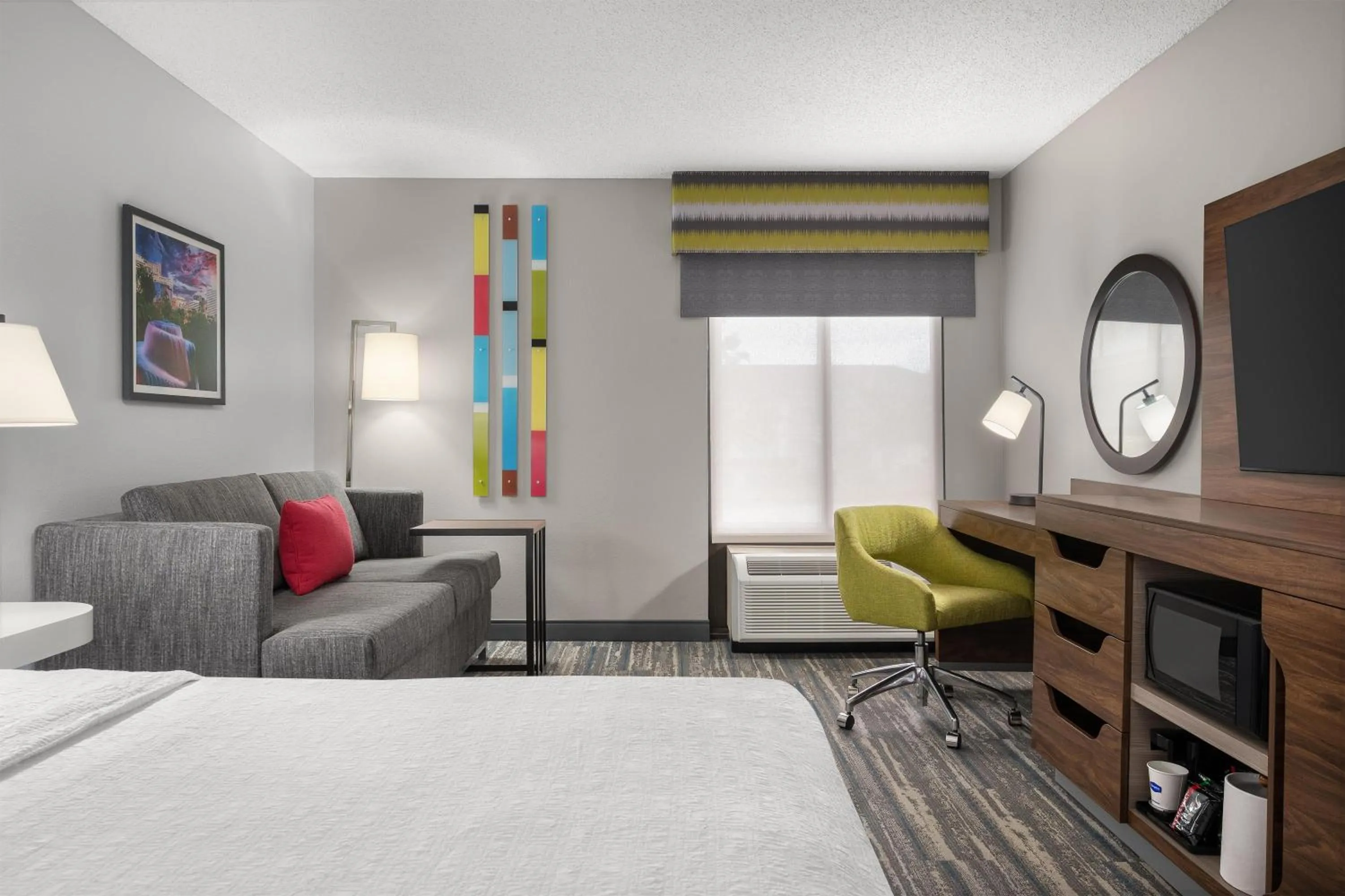 Bedroom, Bed in Hampton Inn Columbia Northeast-Fort Jackson Area