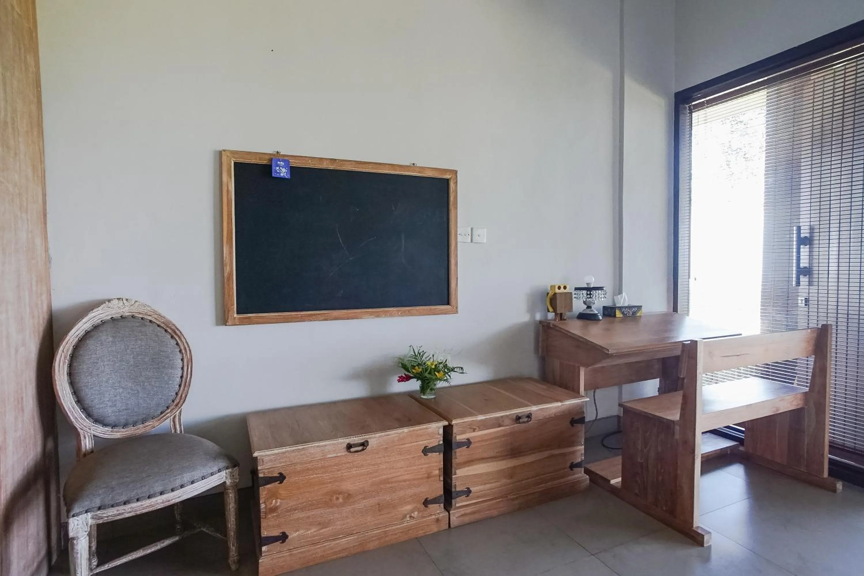 TV and multimedia in The Ocean Views Luxury Villas & Apartment