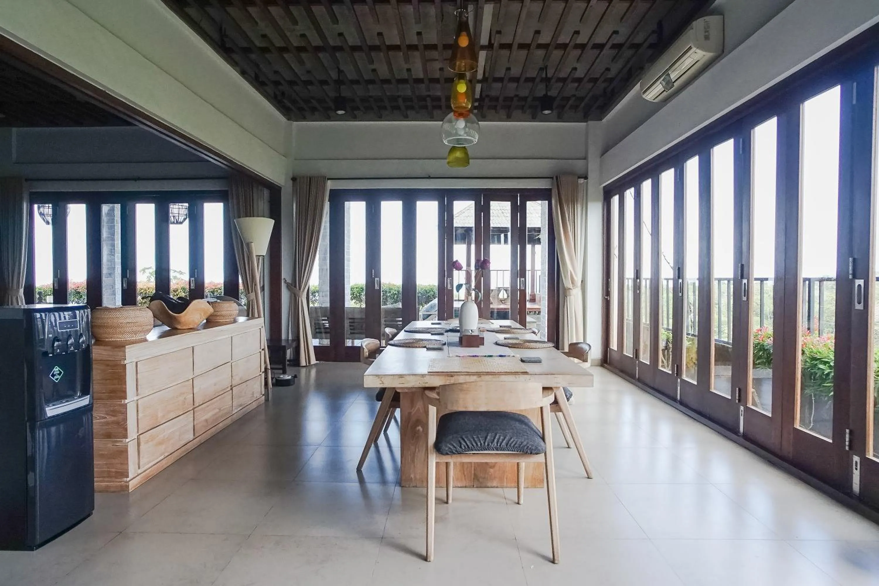 Kitchen or kitchenette in The Ocean Views Luxury Villas & Apartment