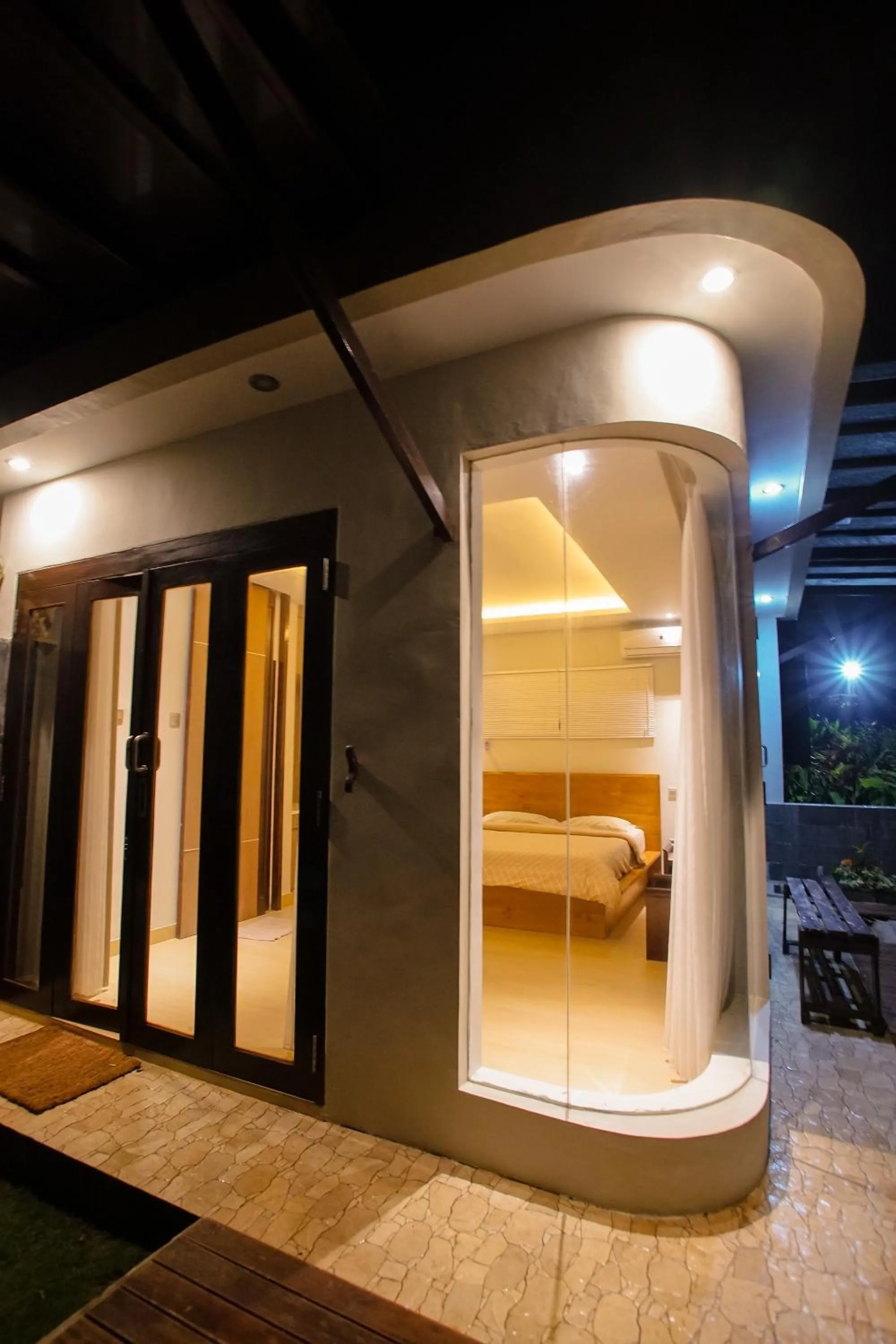 Night in The Ocean Views Luxury Villas & Apartment