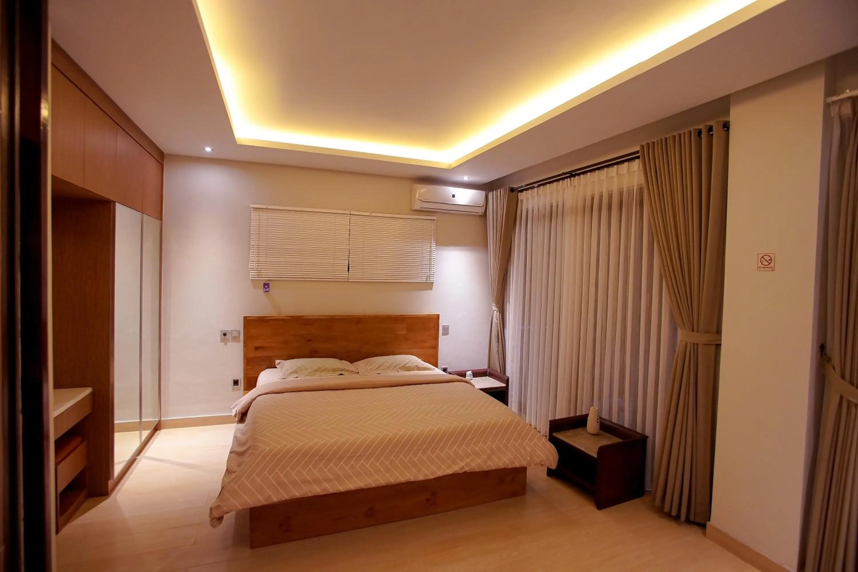 Bed in The Ocean Views Luxury Villas & Apartment