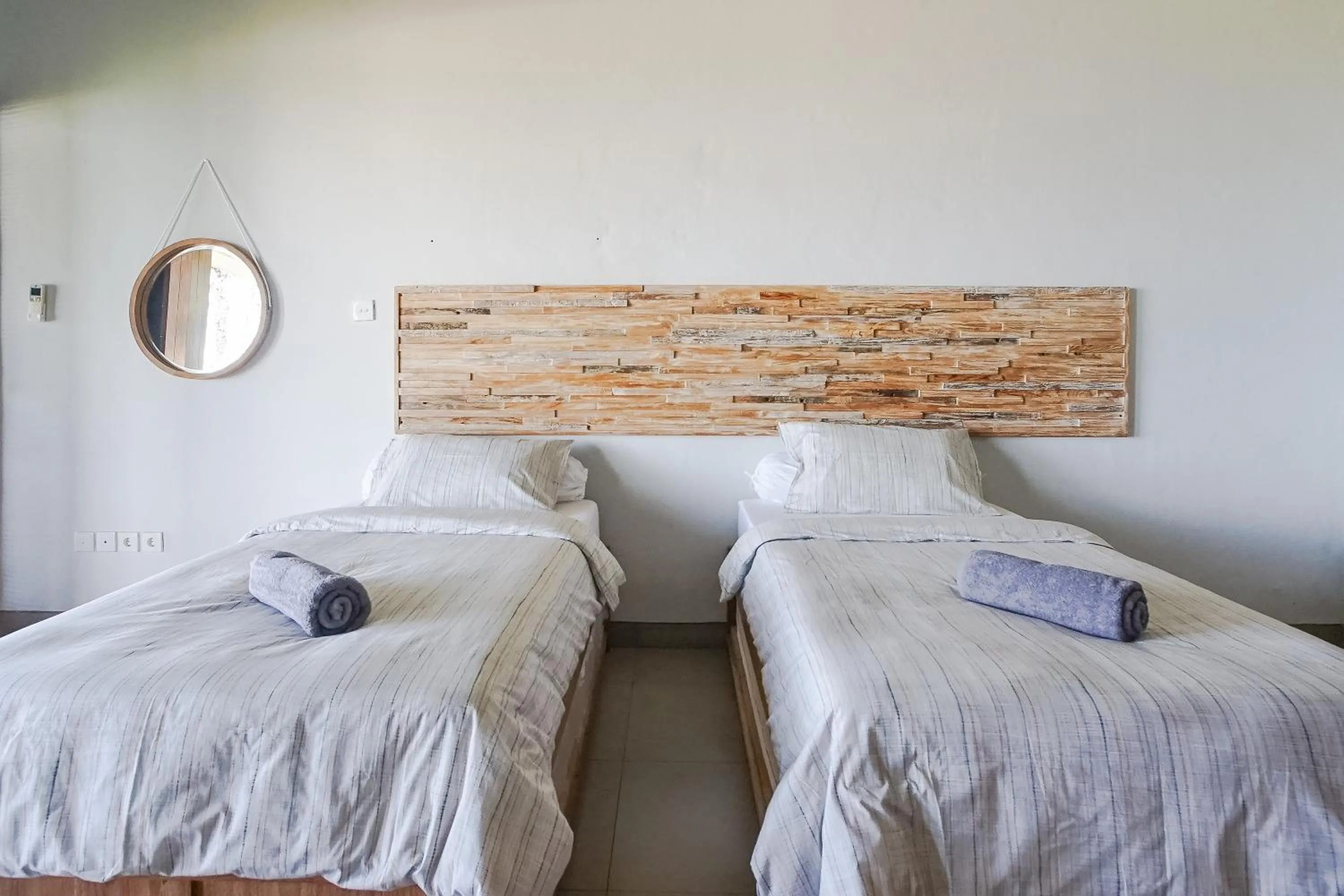 Bed in The Ocean Views Luxury Villas & Apartment