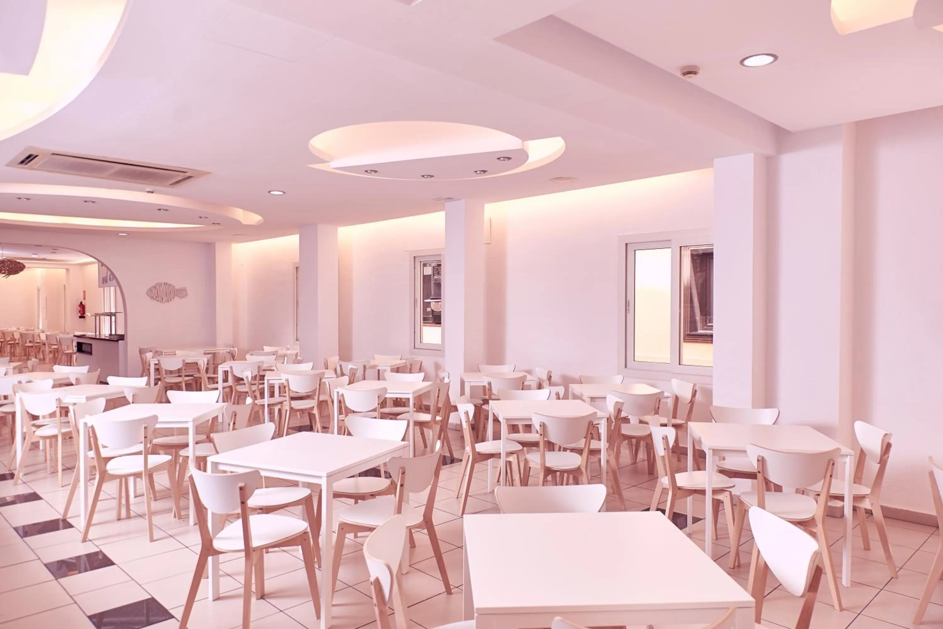 Restaurant/places to eat in Hotel Caribe