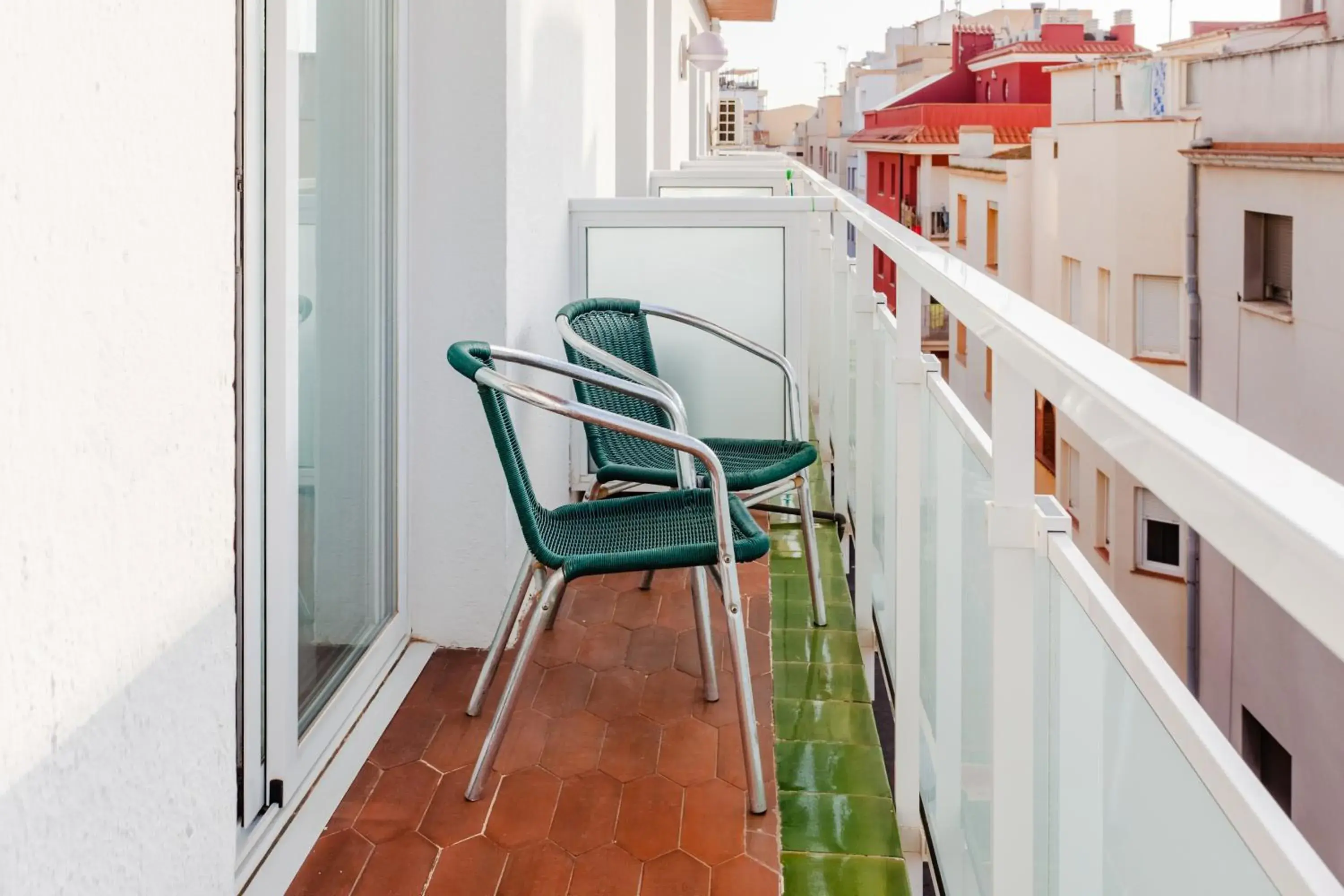 Triple Room in Checkin Torredembarra Triple Room in Checkin Torredembarra