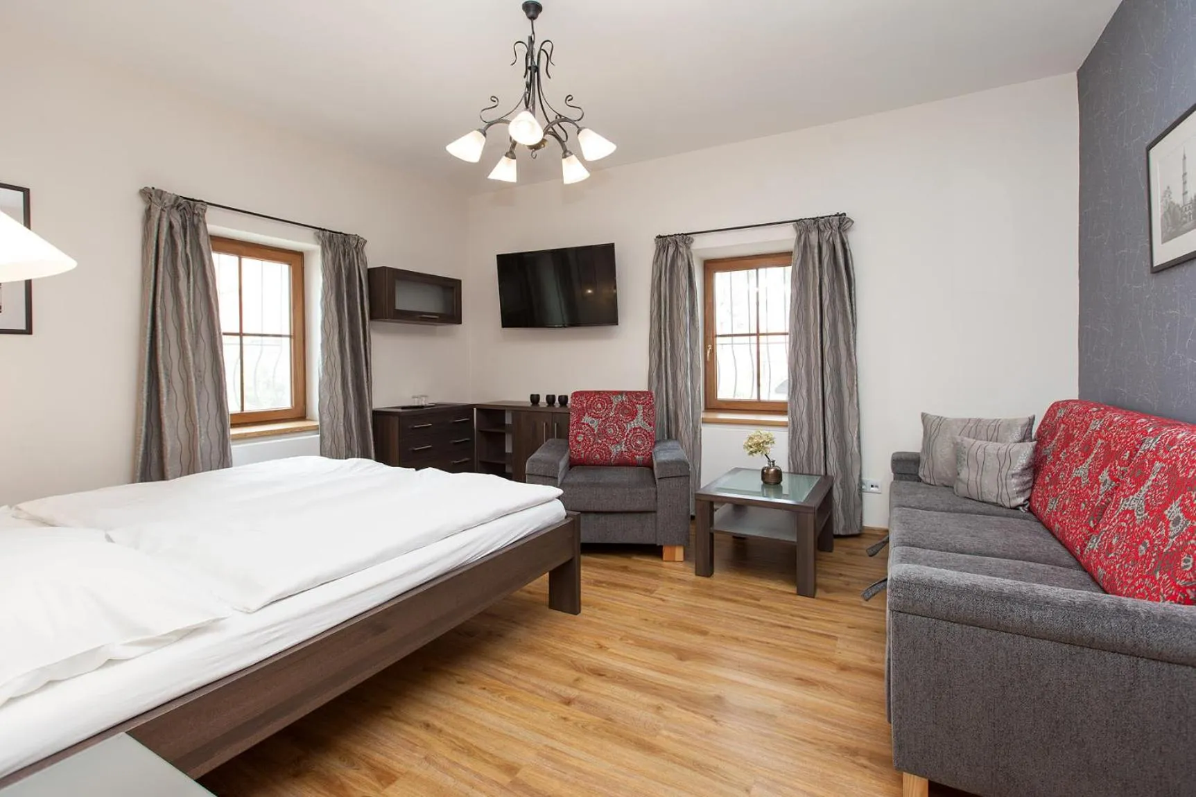 Three-Bedroom Apartment in Penzion Onyx