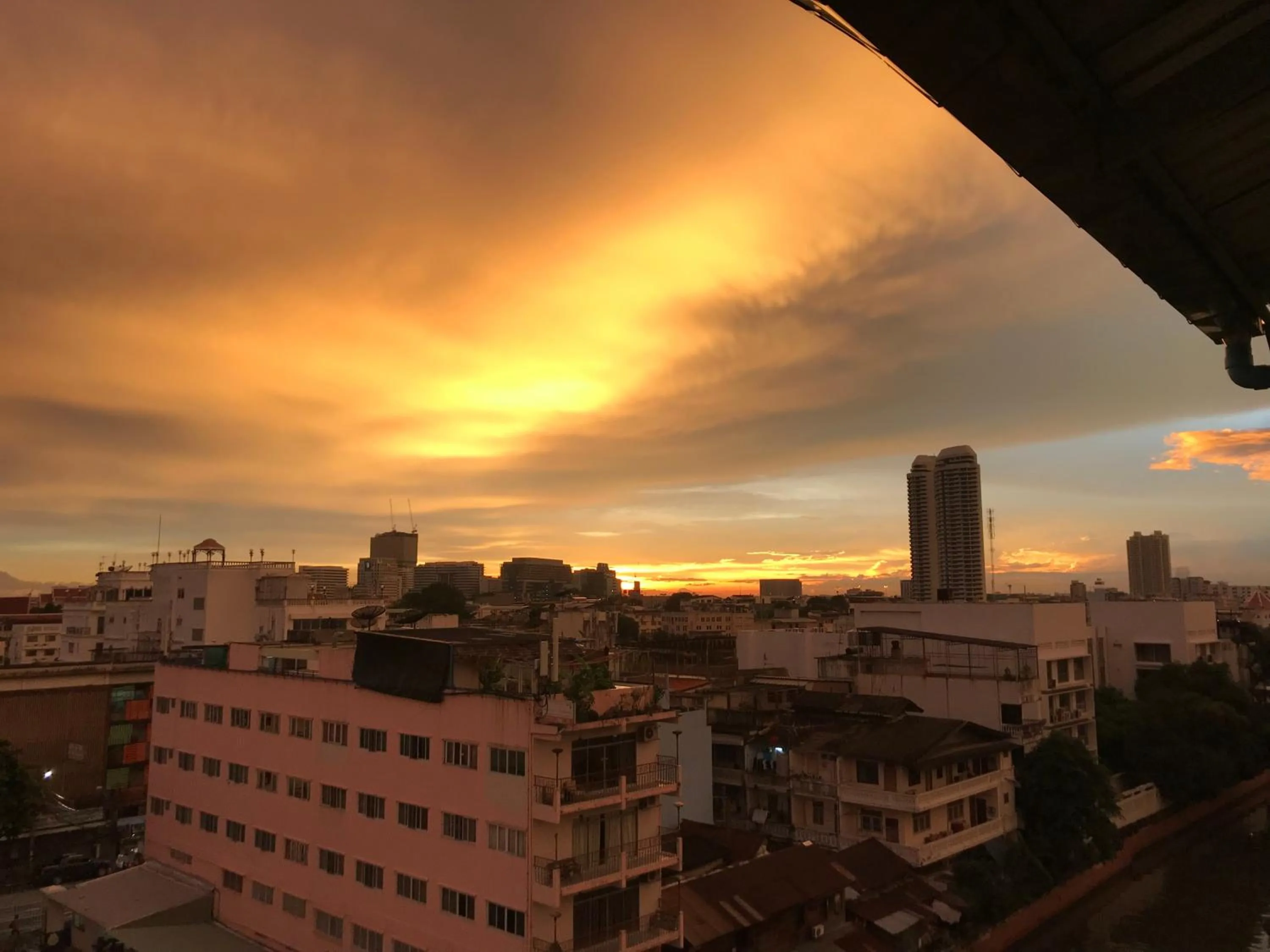 City view in Mam's House Khaosan