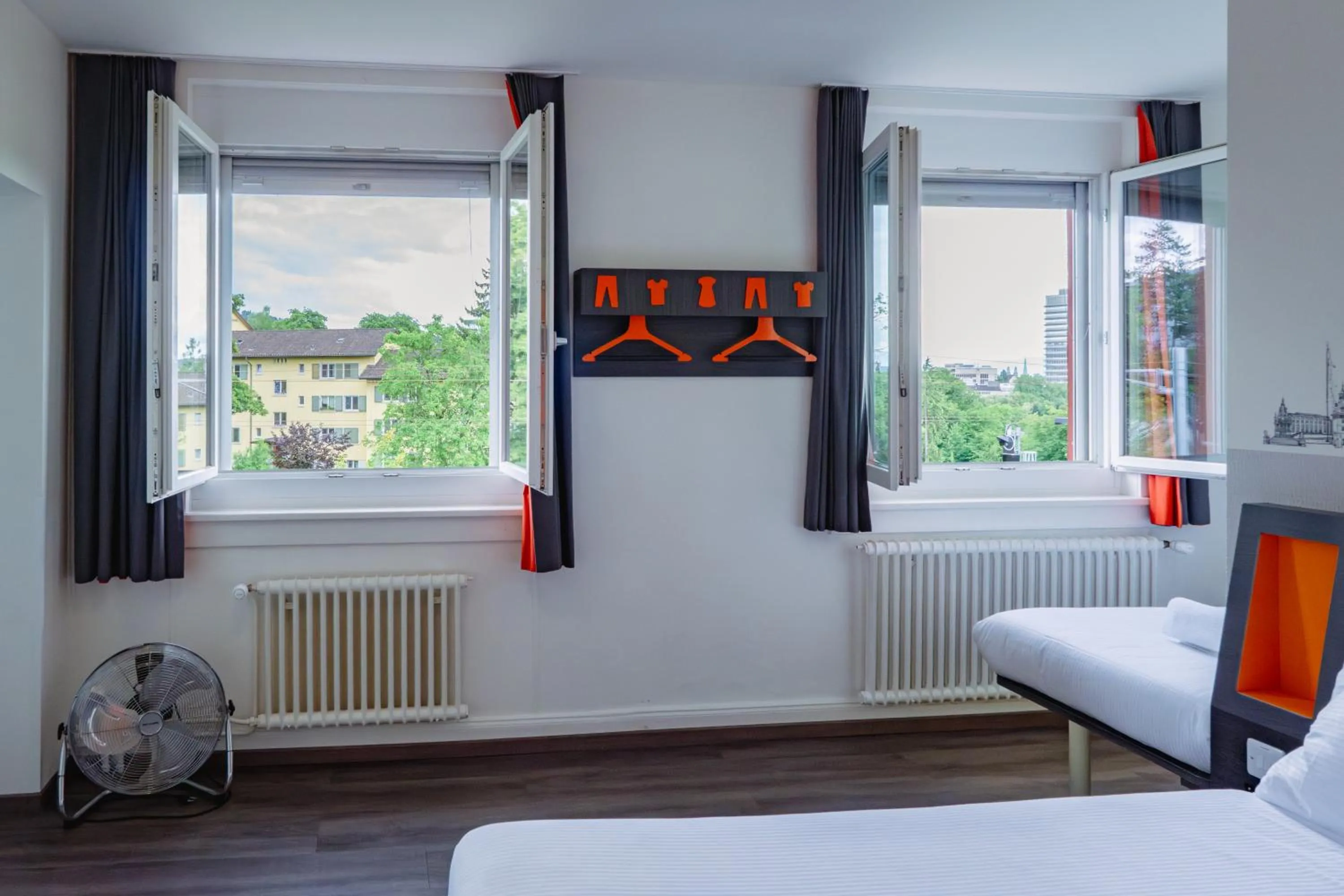 Bed in easyHotel Zürich City West