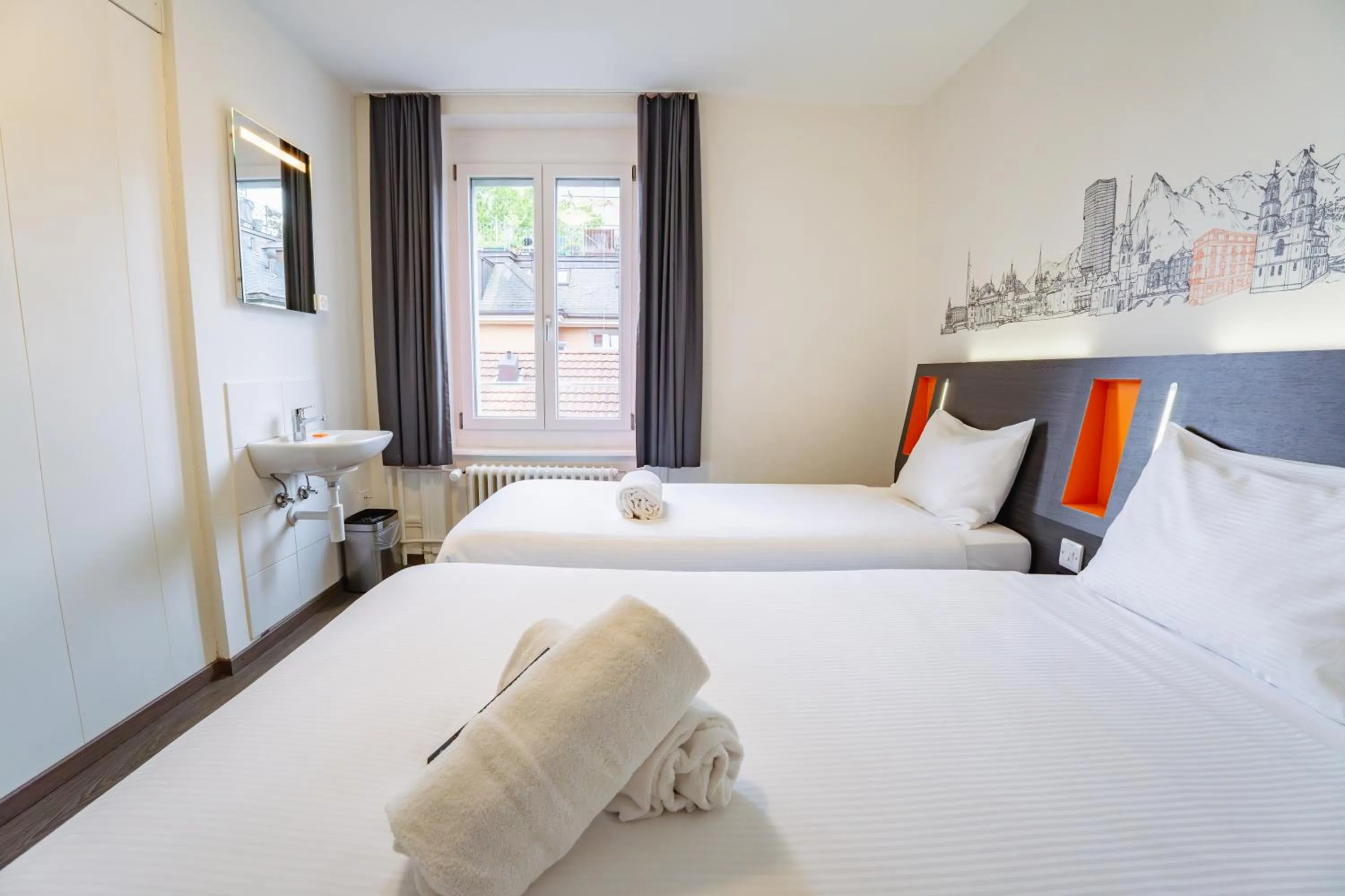 Bed in easyHotel Zürich City West