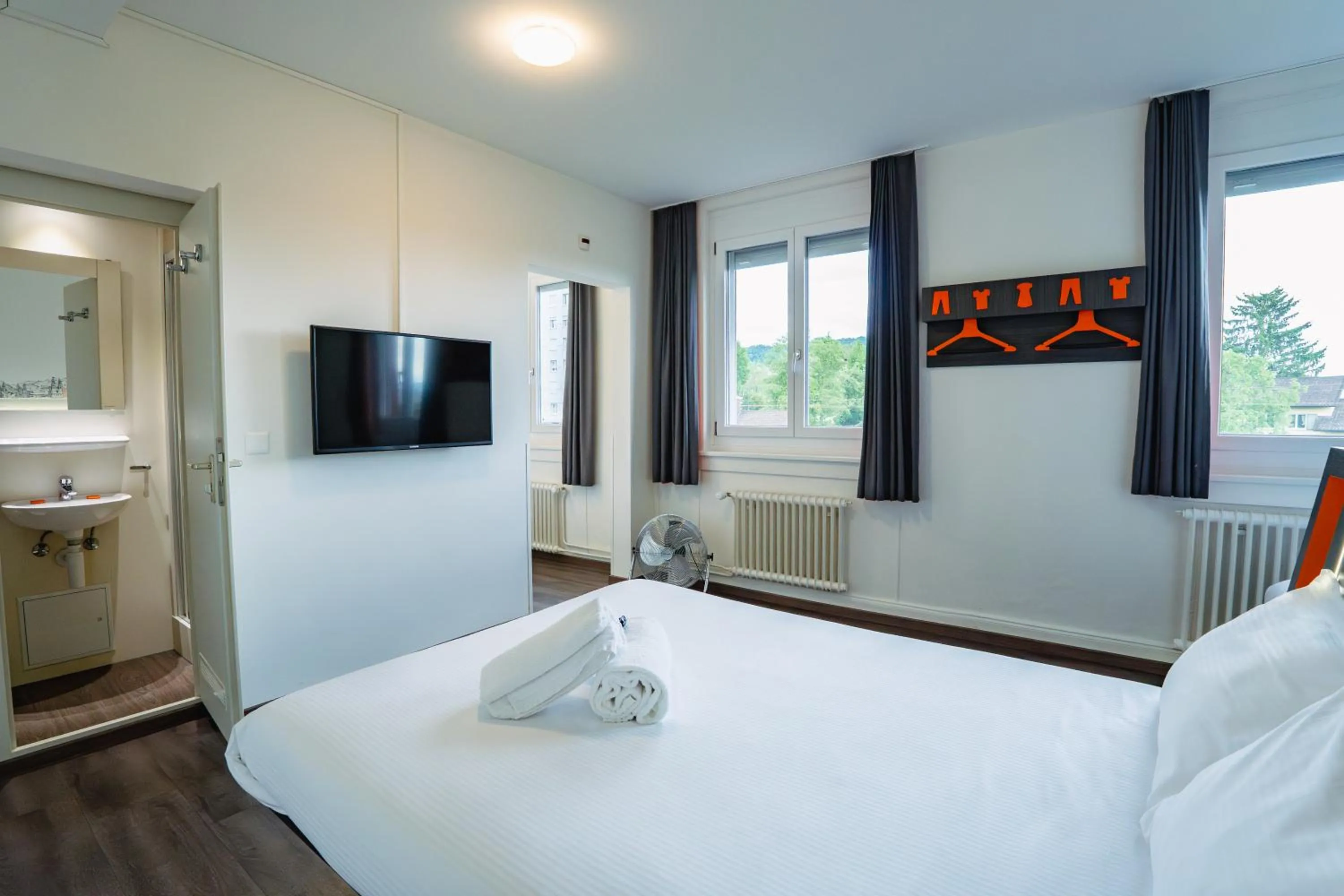 Bed in easyHotel Zürich City West