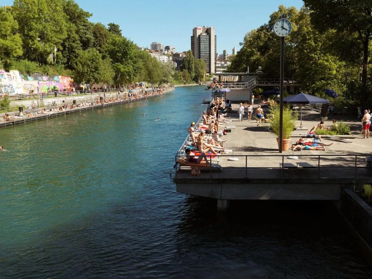 Area and facilities in easyHotel Zürich City Limmatplatz
