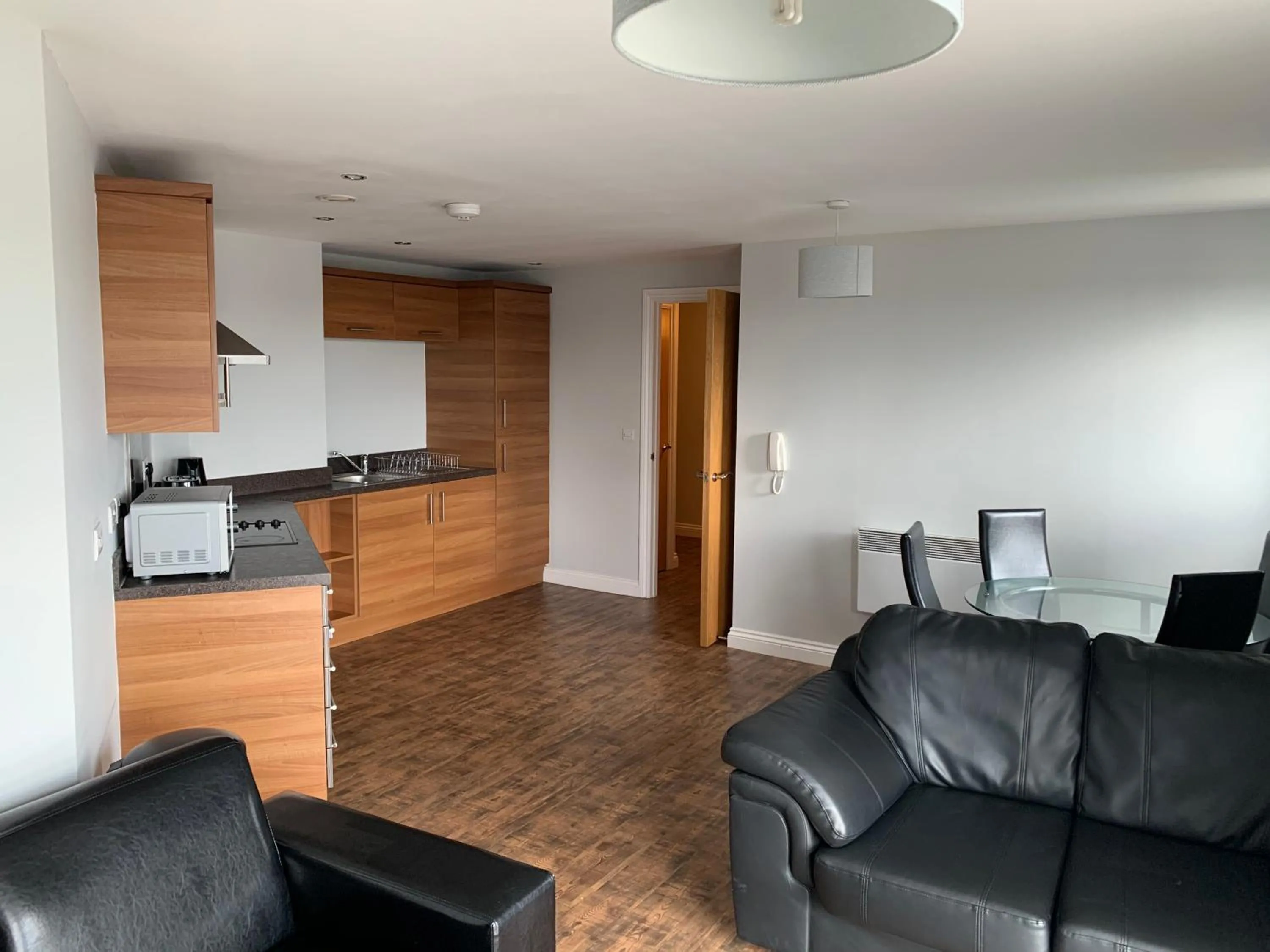 Dining area in Belgrade Plaza Serviced Apartments