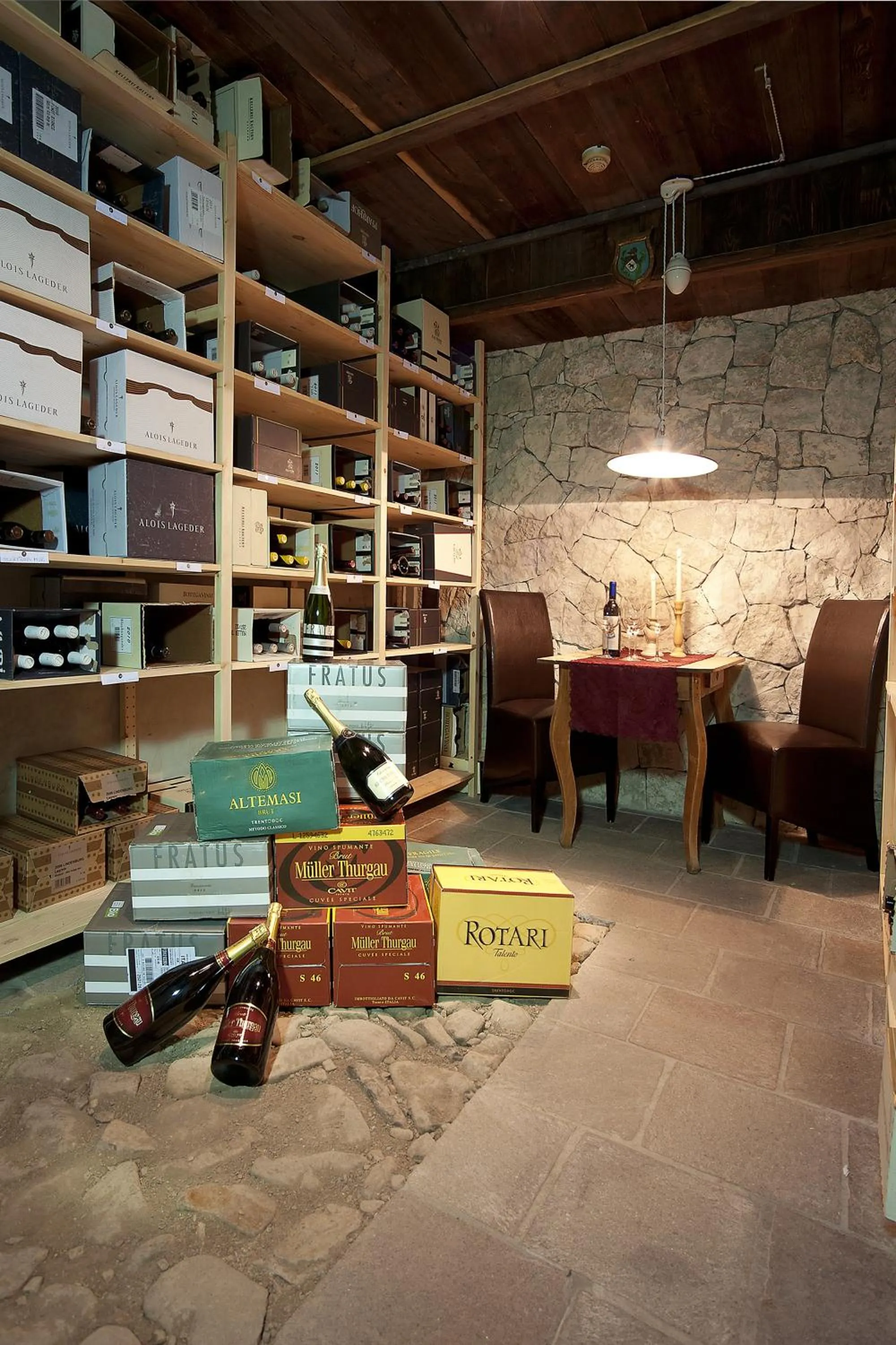 Decorative detail in Hotel Italia