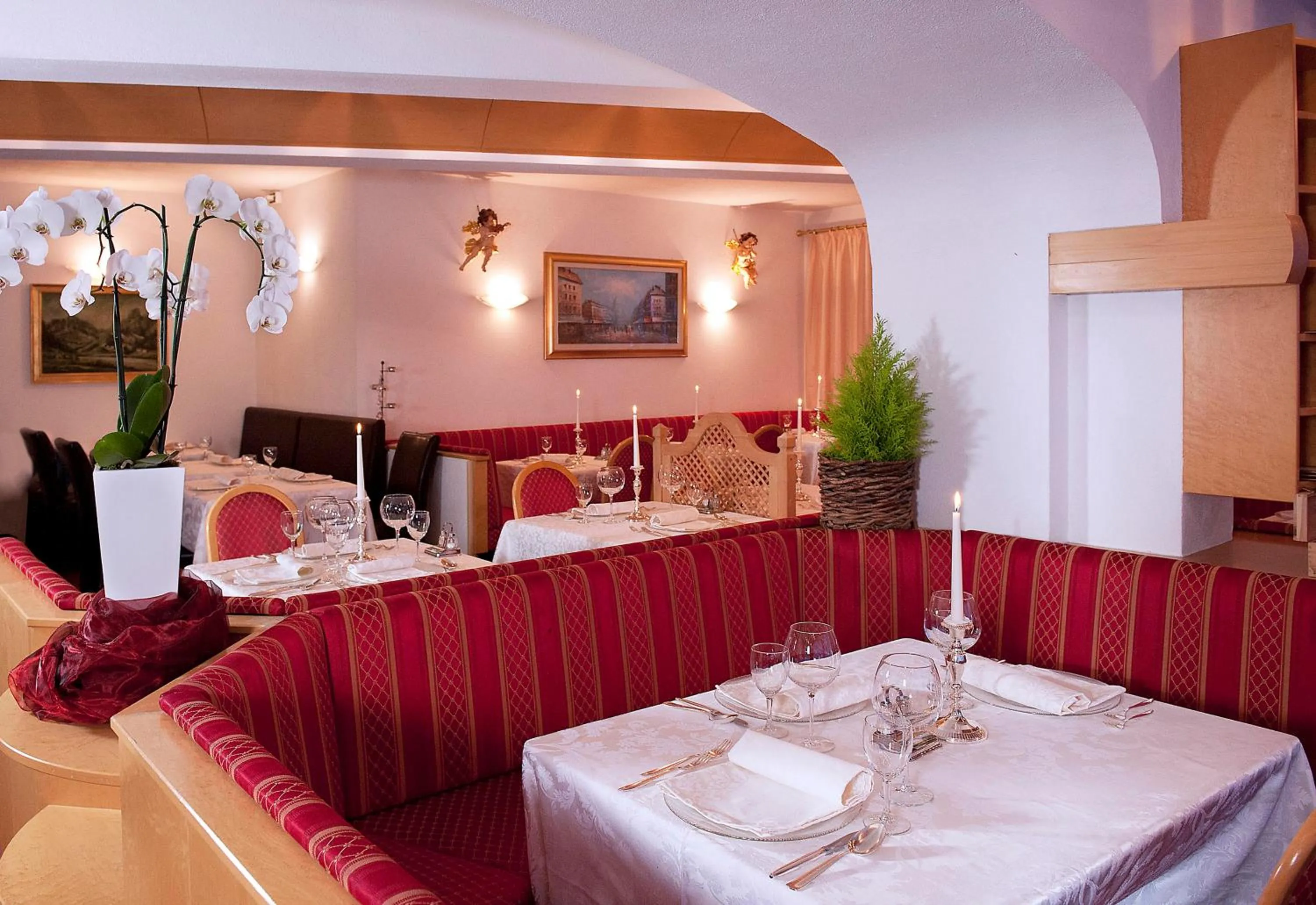 Restaurant/places to eat in Hotel Italia